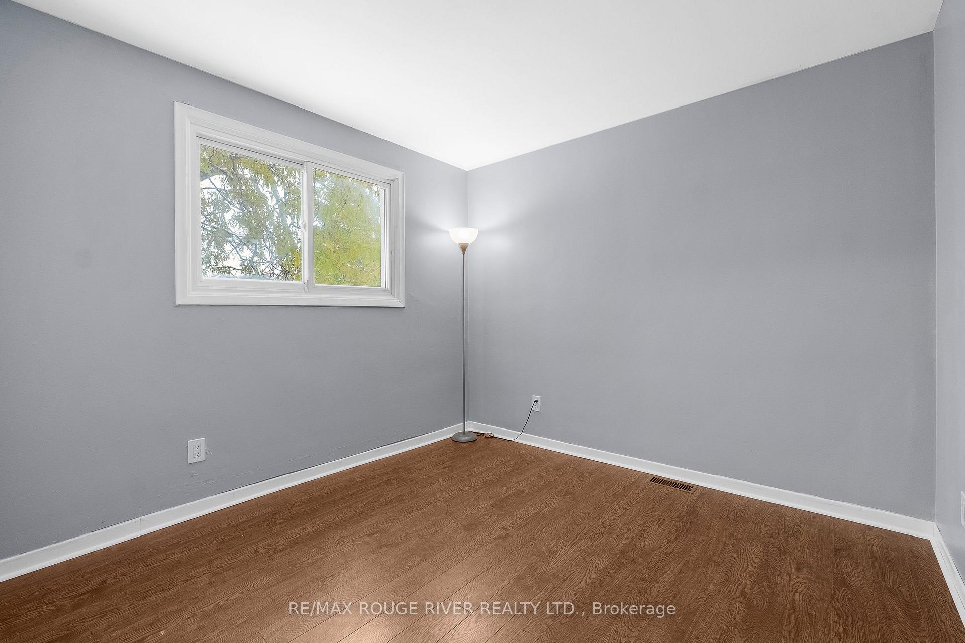 Photo 35 of 43 O'neil Crescent, Quinte West, Trenton Ward — HOMEH