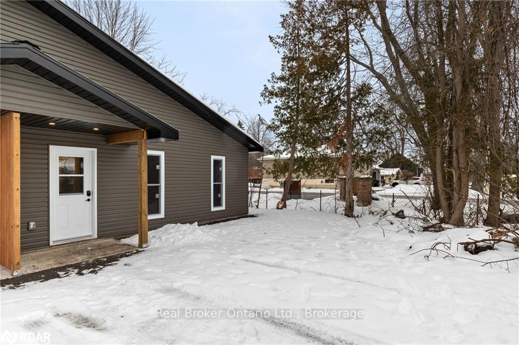 Photo 4 of Unit 2, 47 Creighton Street, Ramara, Atherley — HOMEH
