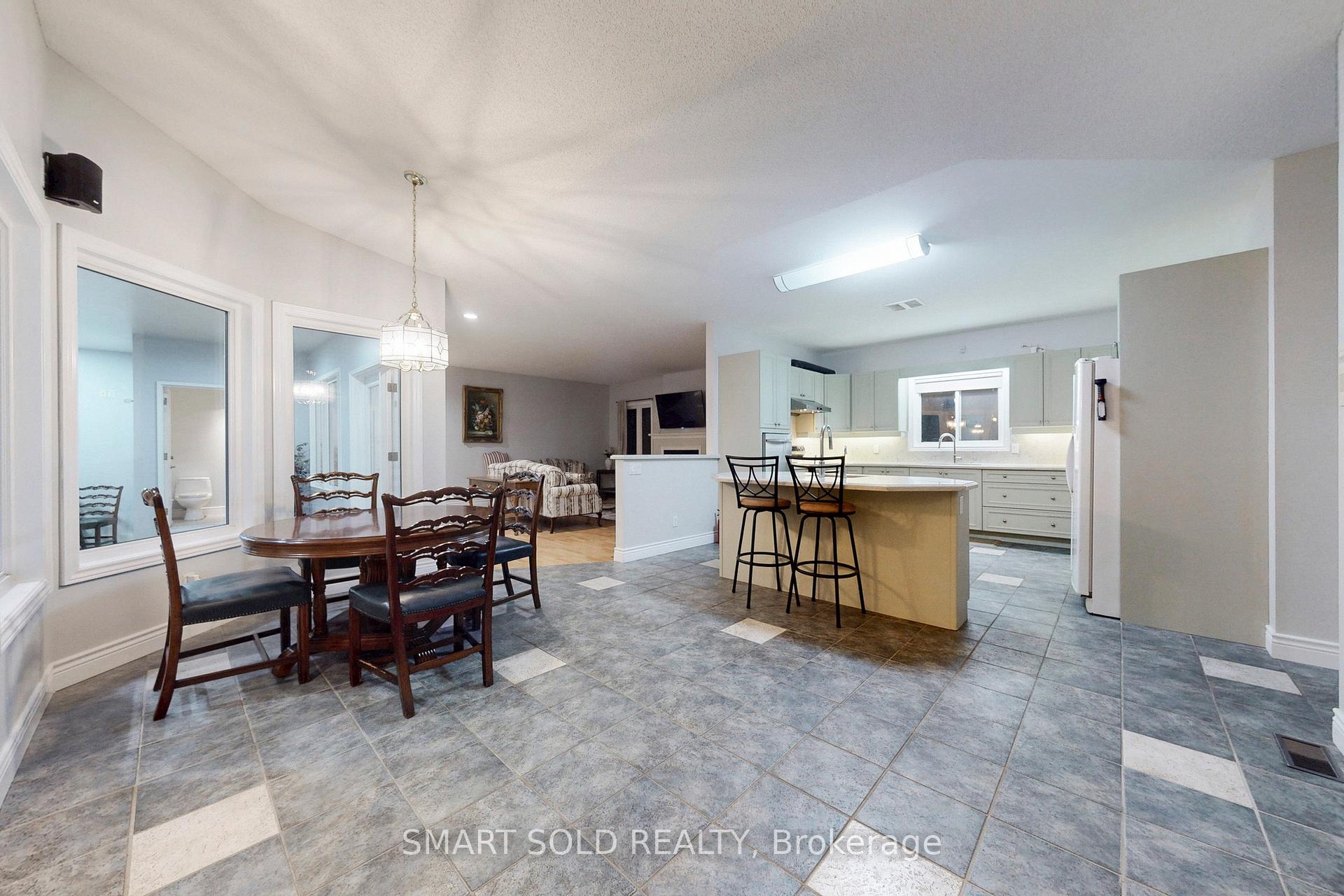 Photo 11 of 33 Carrying Place Road, Quinte West, Trenton Ward — HOMEH