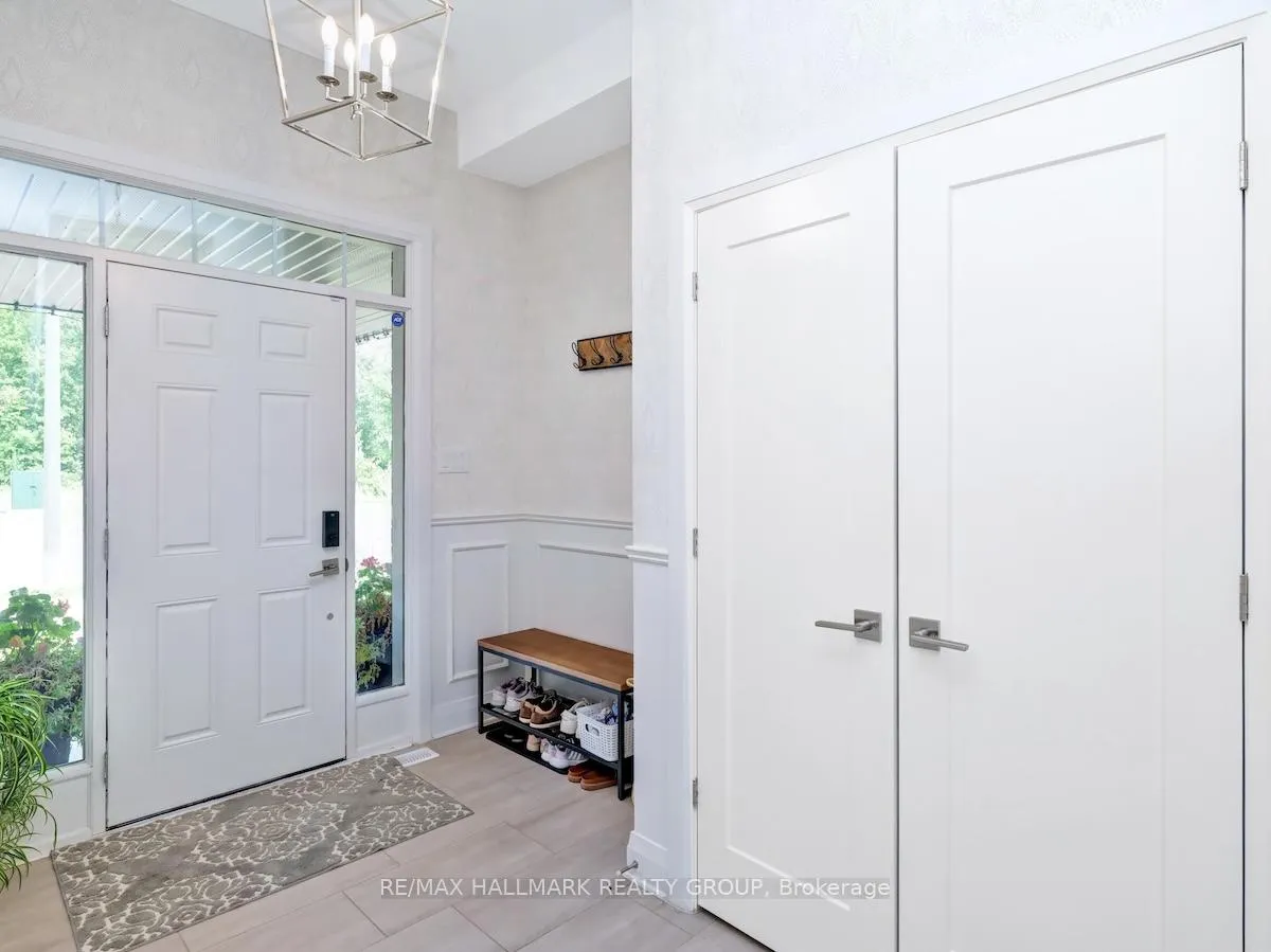Photo 3 of 539 Compass Street, Ottawa, Mer Bleue/Bradley Estates/Anderson Park — HOMEH