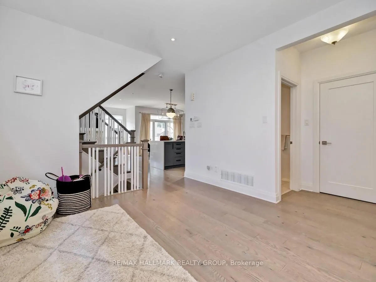 Photo 7 of 539 Compass Street, Ottawa, Mer Bleue/Bradley Estates/Anderson Park — HOMEH