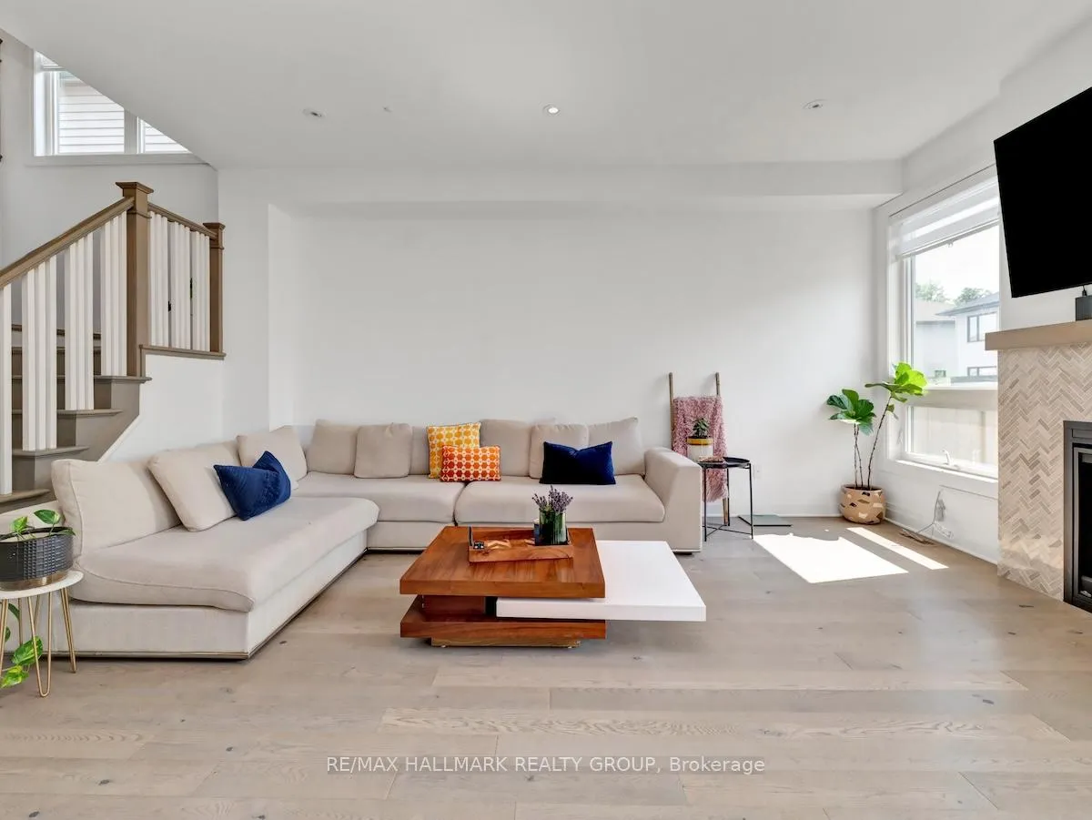 Photo 10 of 539 Compass Street, Ottawa, Mer Bleue/Bradley Estates/Anderson Park — HOMEH