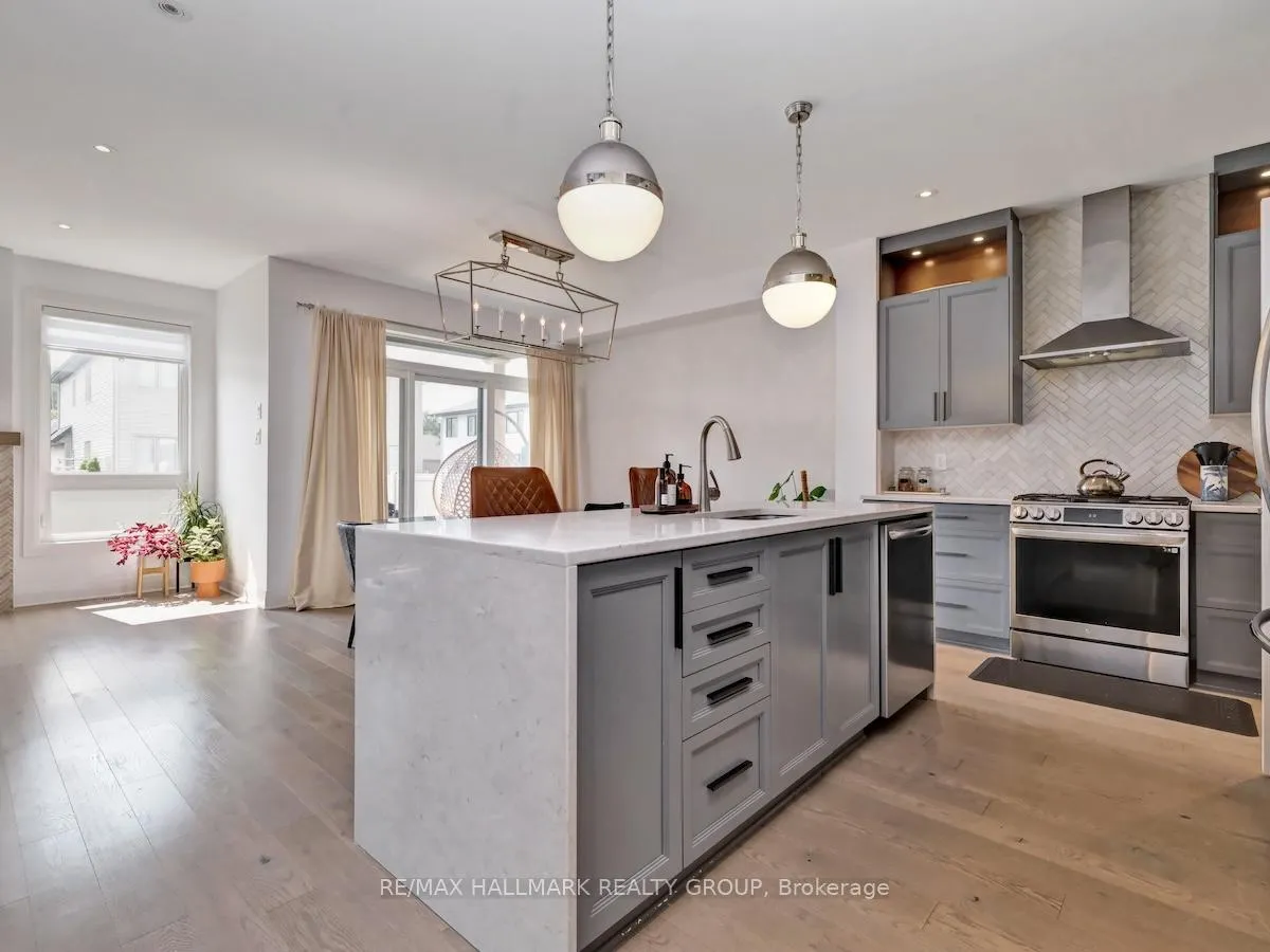 Photo 18 of 539 Compass Street, Ottawa, Mer Bleue/Bradley Estates/Anderson Park — HOMEH