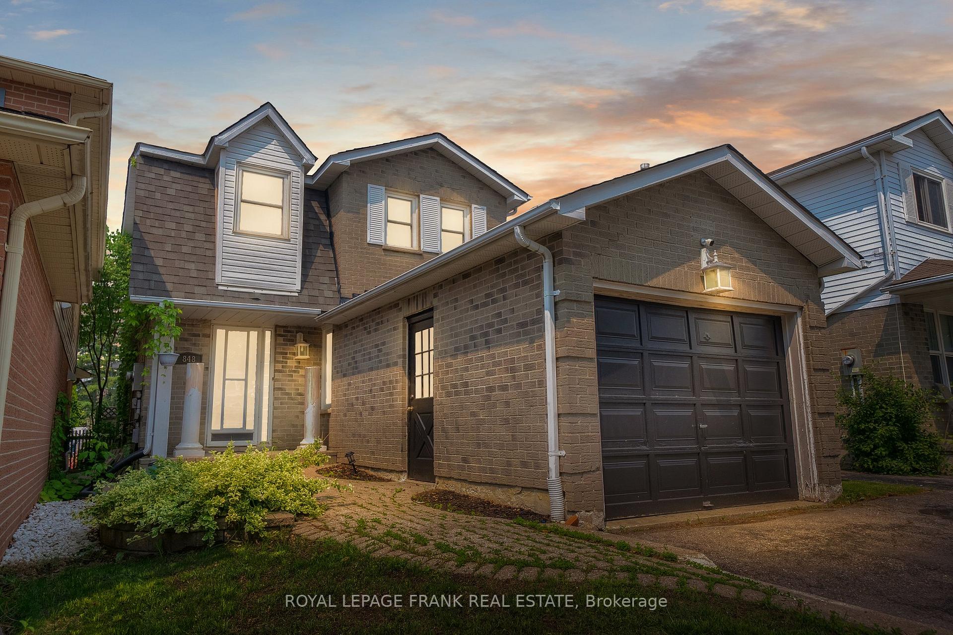Front of 848 Attersley Drive