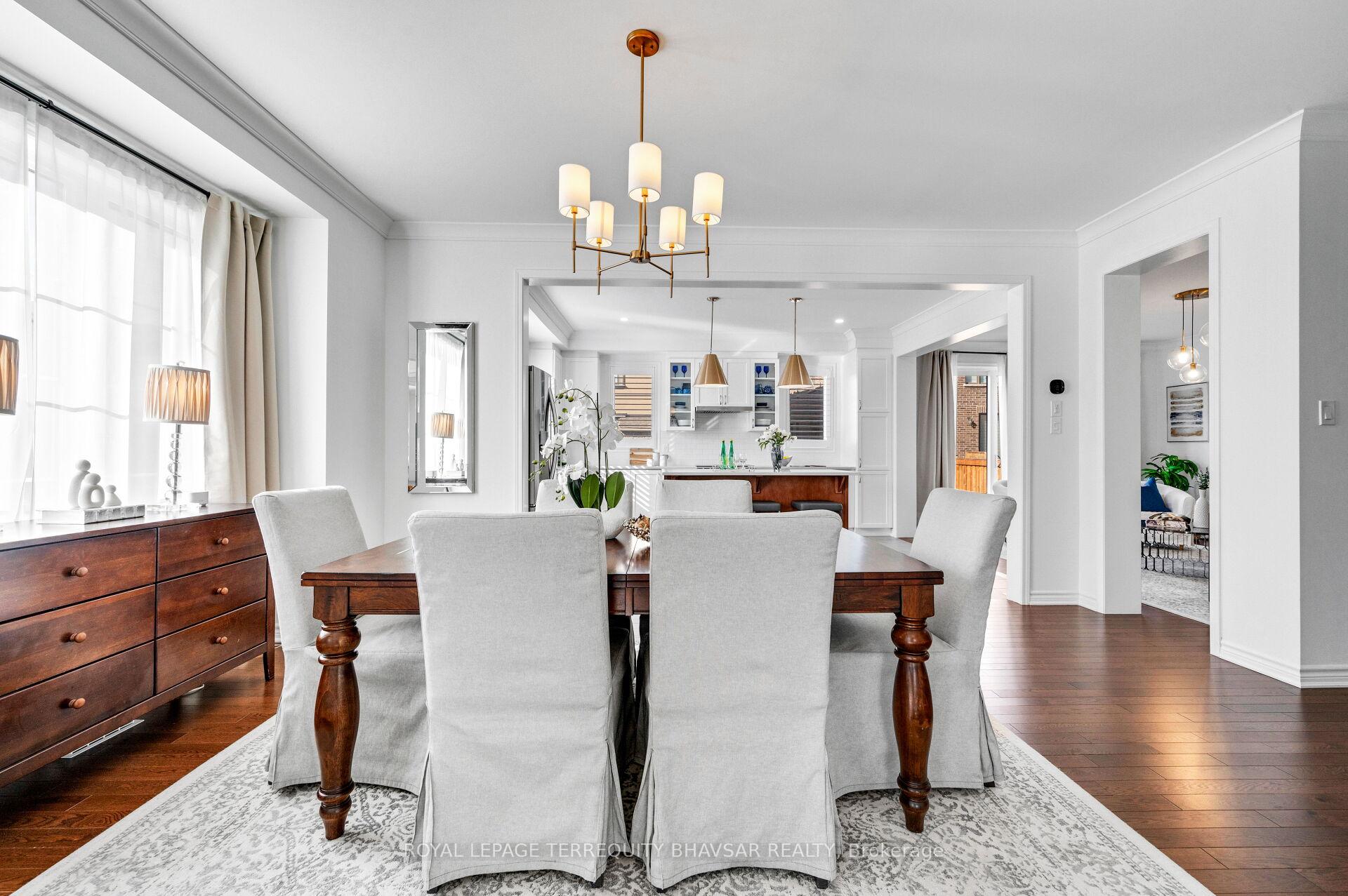 Photo 9 of 533 Kennedy Circle W, Milton, Cobban — HOMEH