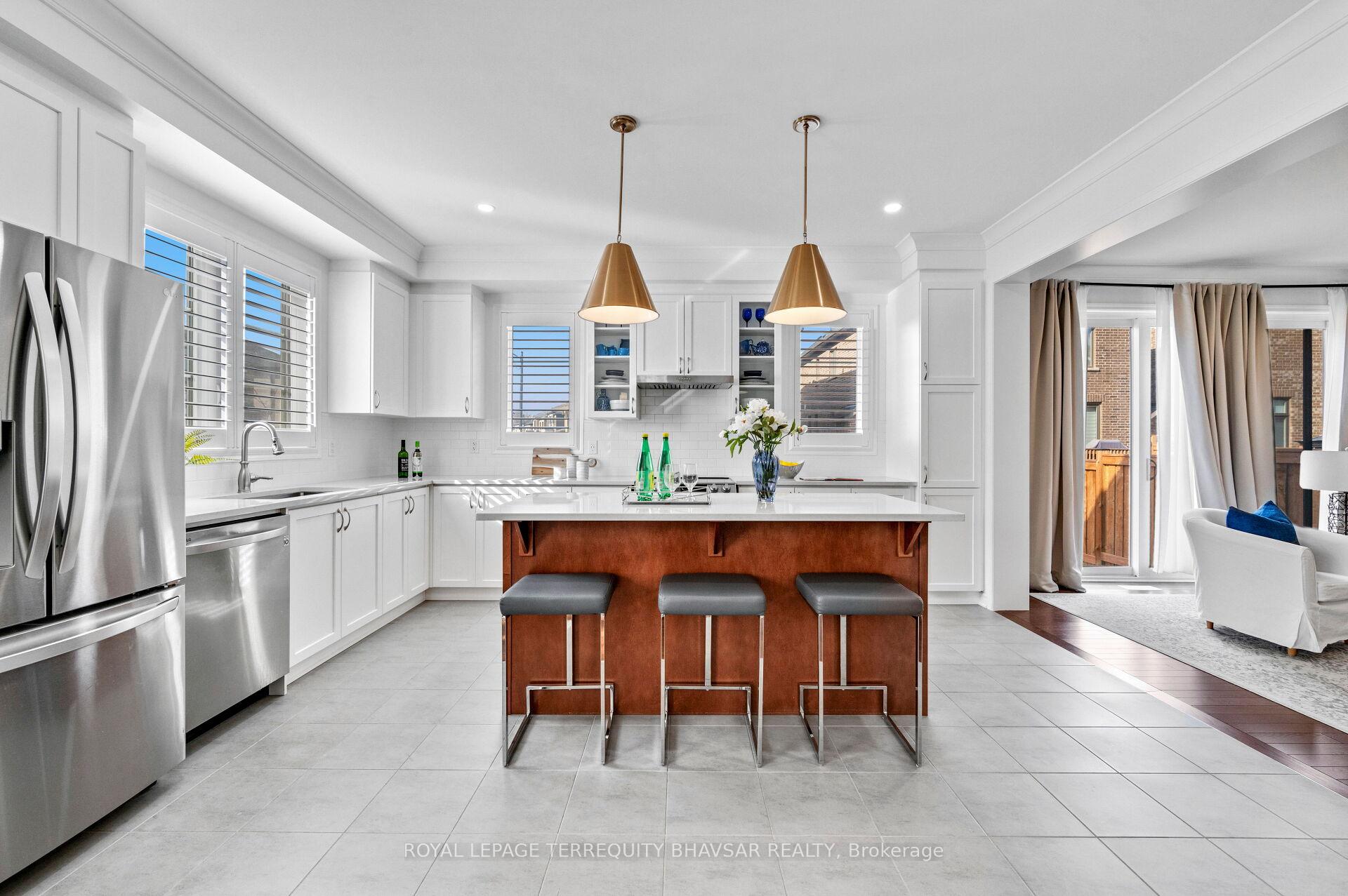 Photo 19 of 533 Kennedy Circle W, Milton, Cobban — HOMEH