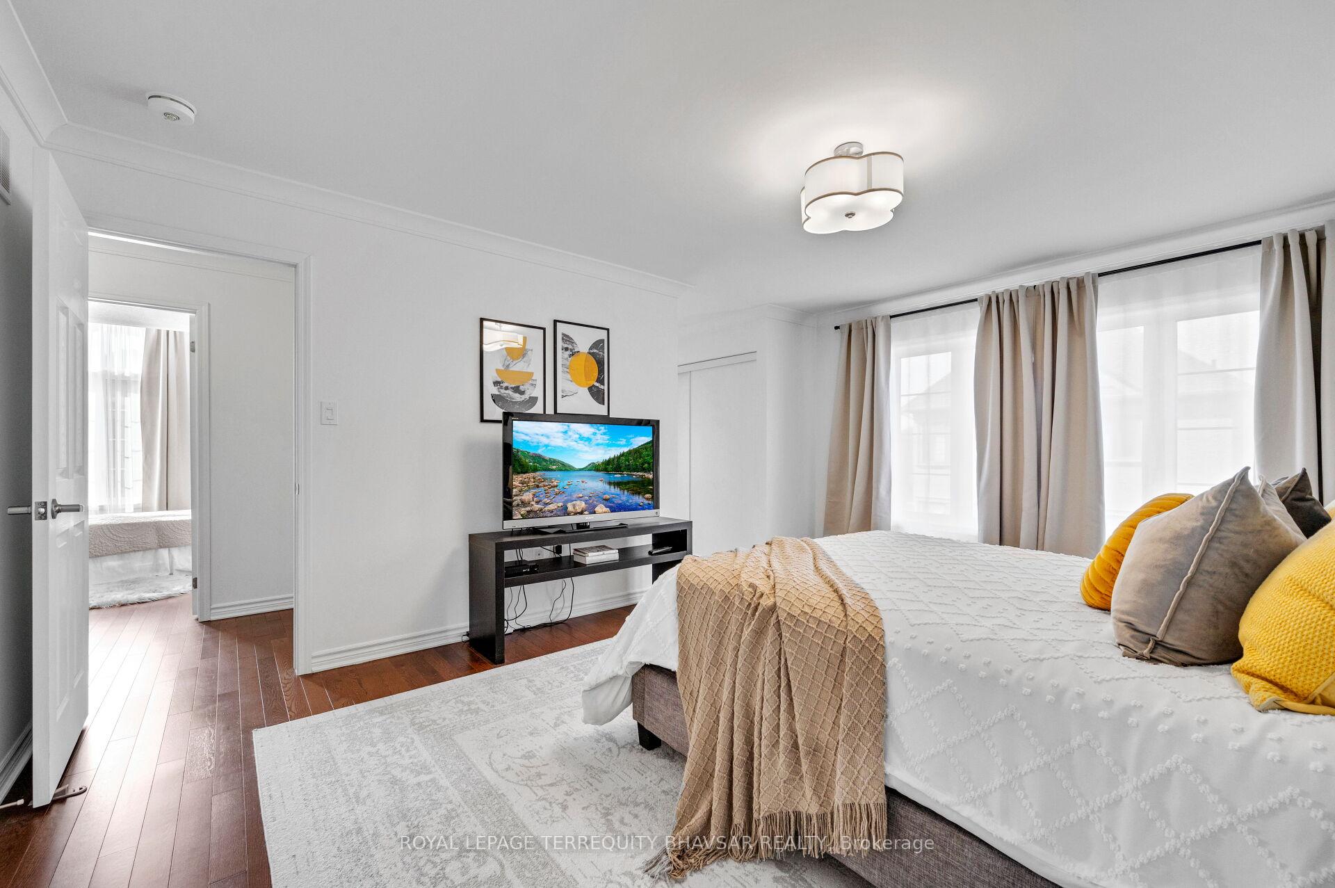 Photo 29 of 533 Kennedy Circle W, Milton, Cobban — HOMEH