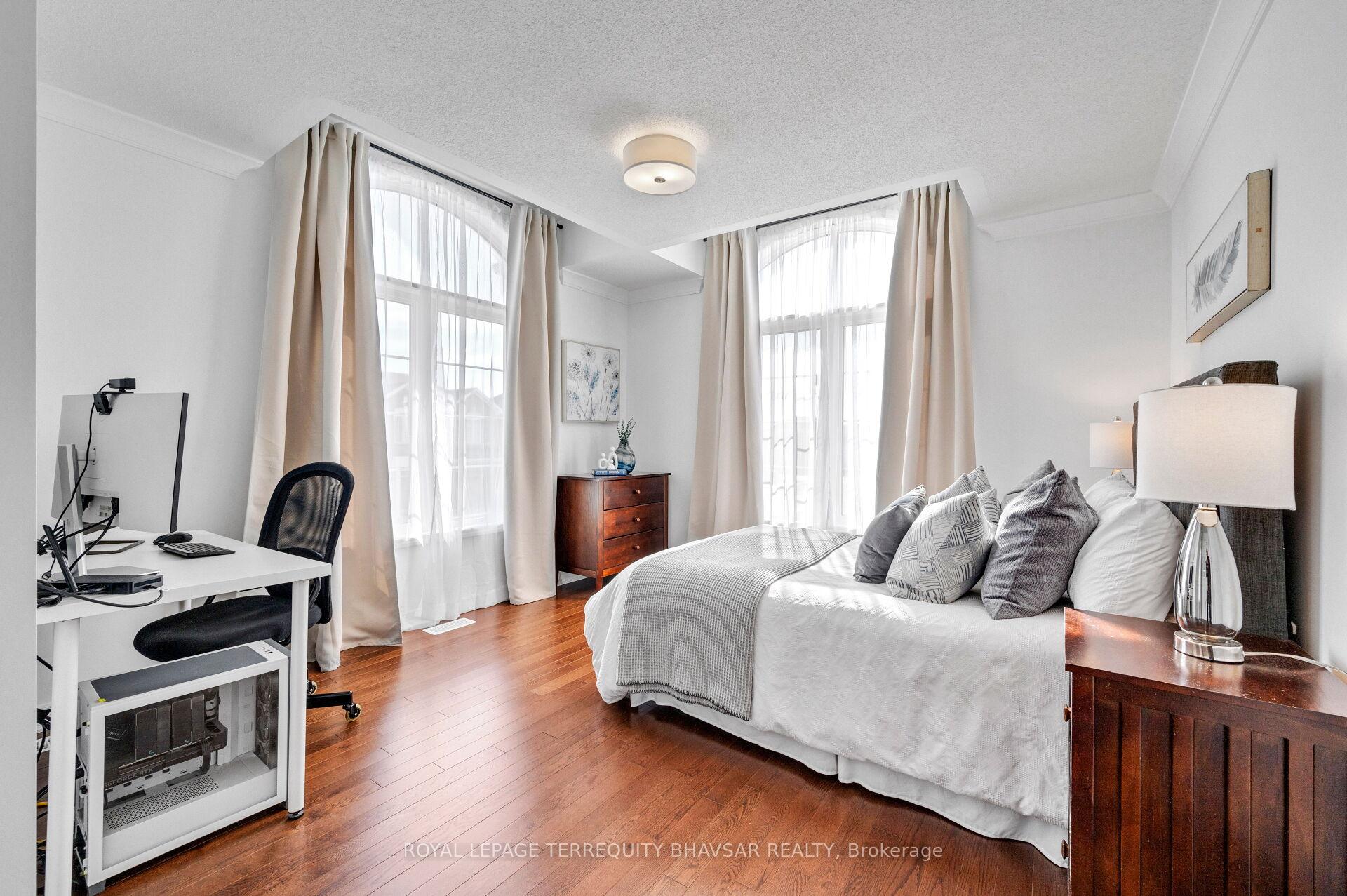 Photo 40 of 533 Kennedy Circle W, Milton, Cobban — HOMEH