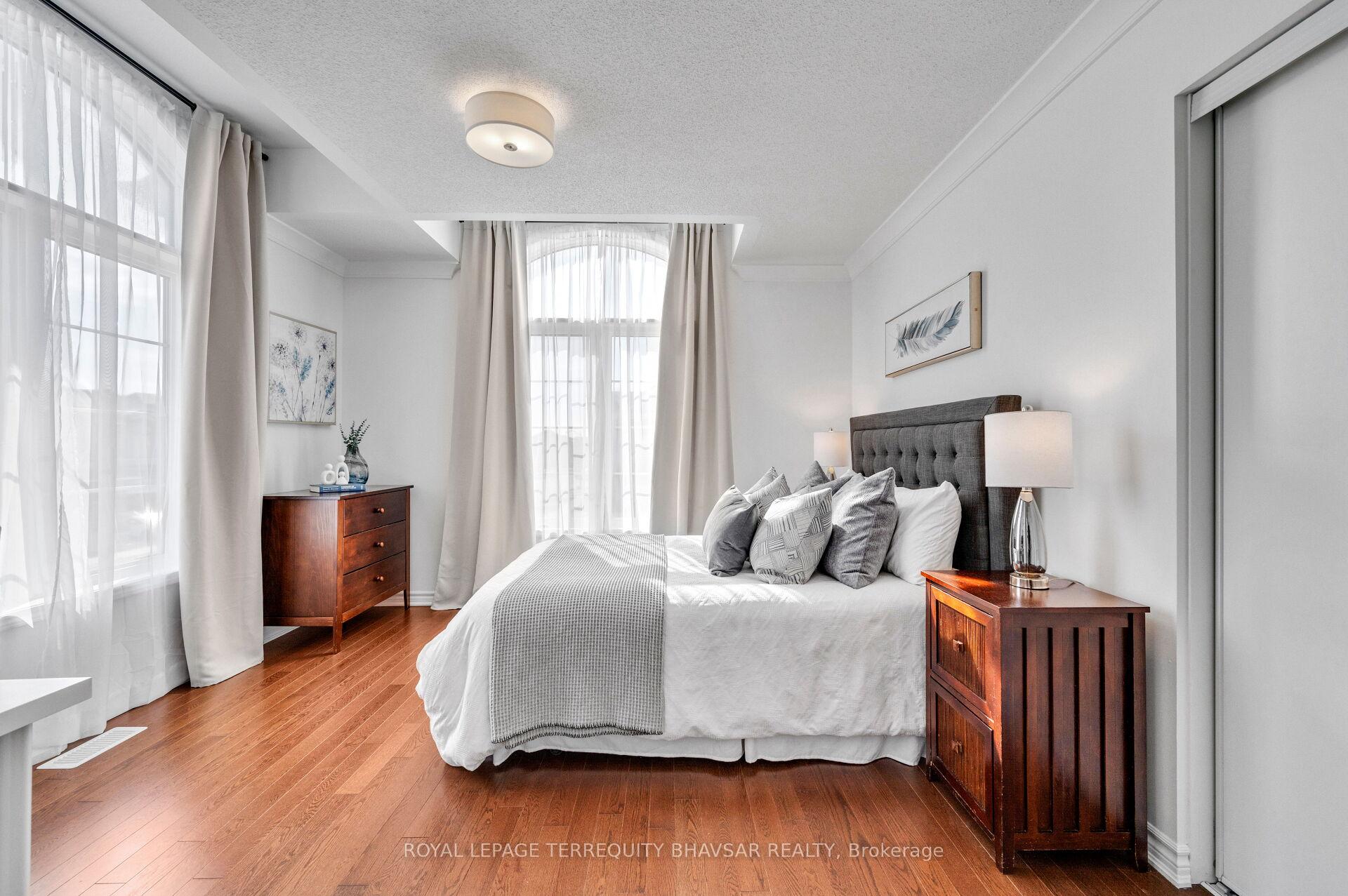 Photo 41 of 533 Kennedy Circle W, Milton, Cobban — HOMEH