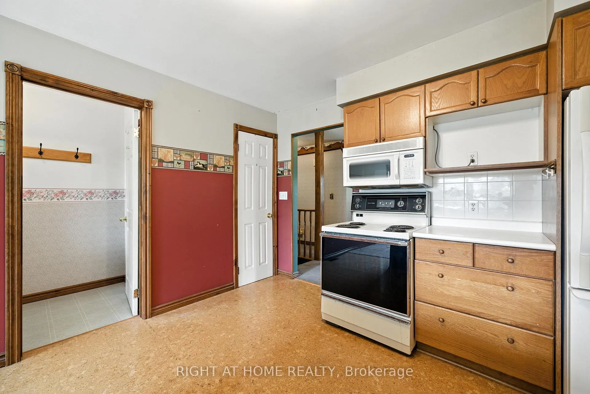 Photo 17 of 66 Zion Road, Quinte West, Murray Ward — HOMEH
