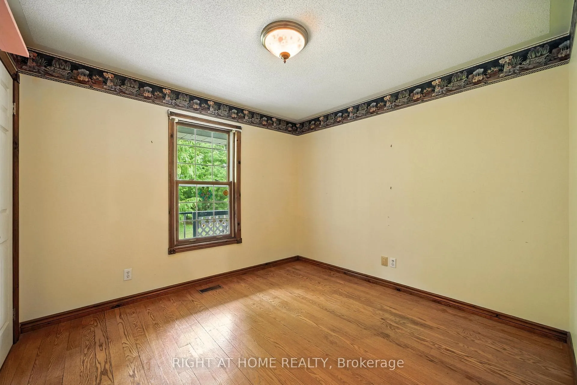 Photo 22 of 66 Zion Road, Quinte West, Murray Ward — HOMEH