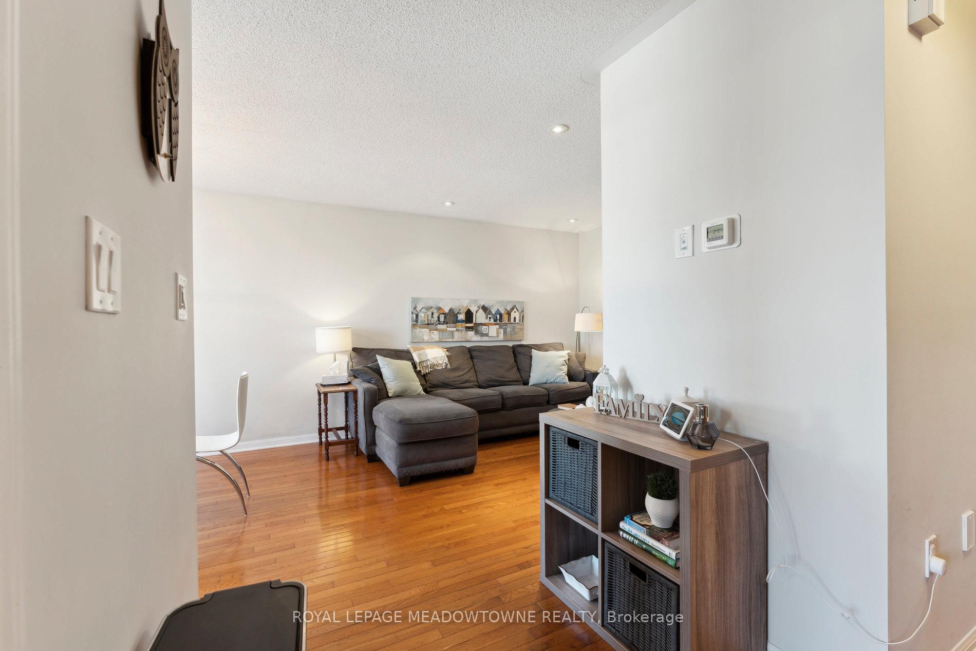 Photo 12 of 62 Gleave Terrace, Milton, Harrison — HOMEH