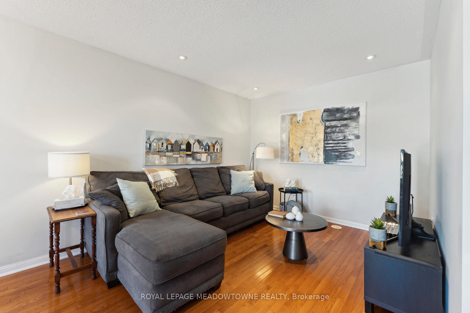 Photo 14 of 62 Gleave Terrace, Milton, Harrison — HOMEH