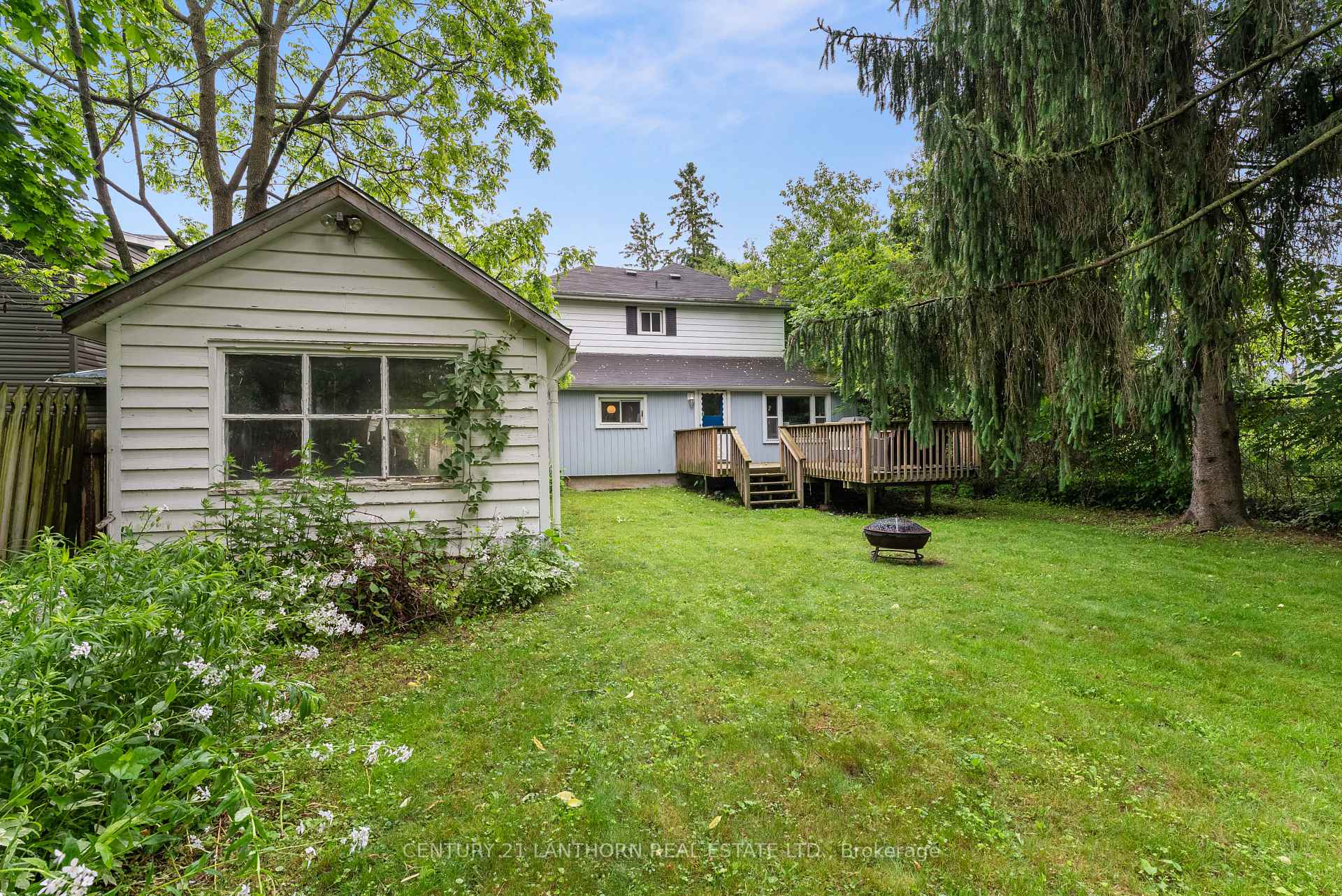Photo 4 of 18 Elm Street, Prince Edward County, Picton Ward — HOMEH