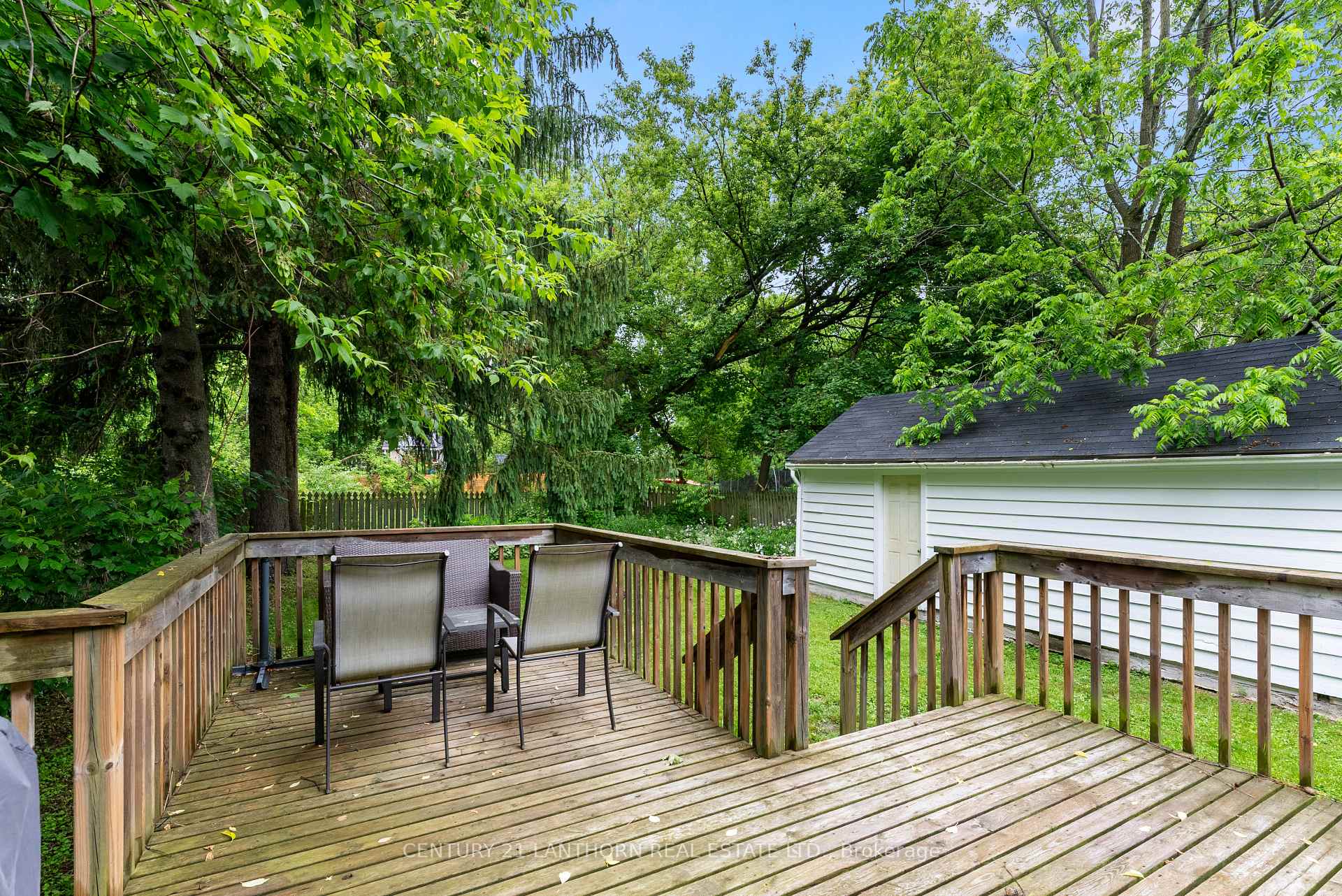 Photo 8 of 18 Elm Street, Prince Edward County, Picton Ward — HOMEH