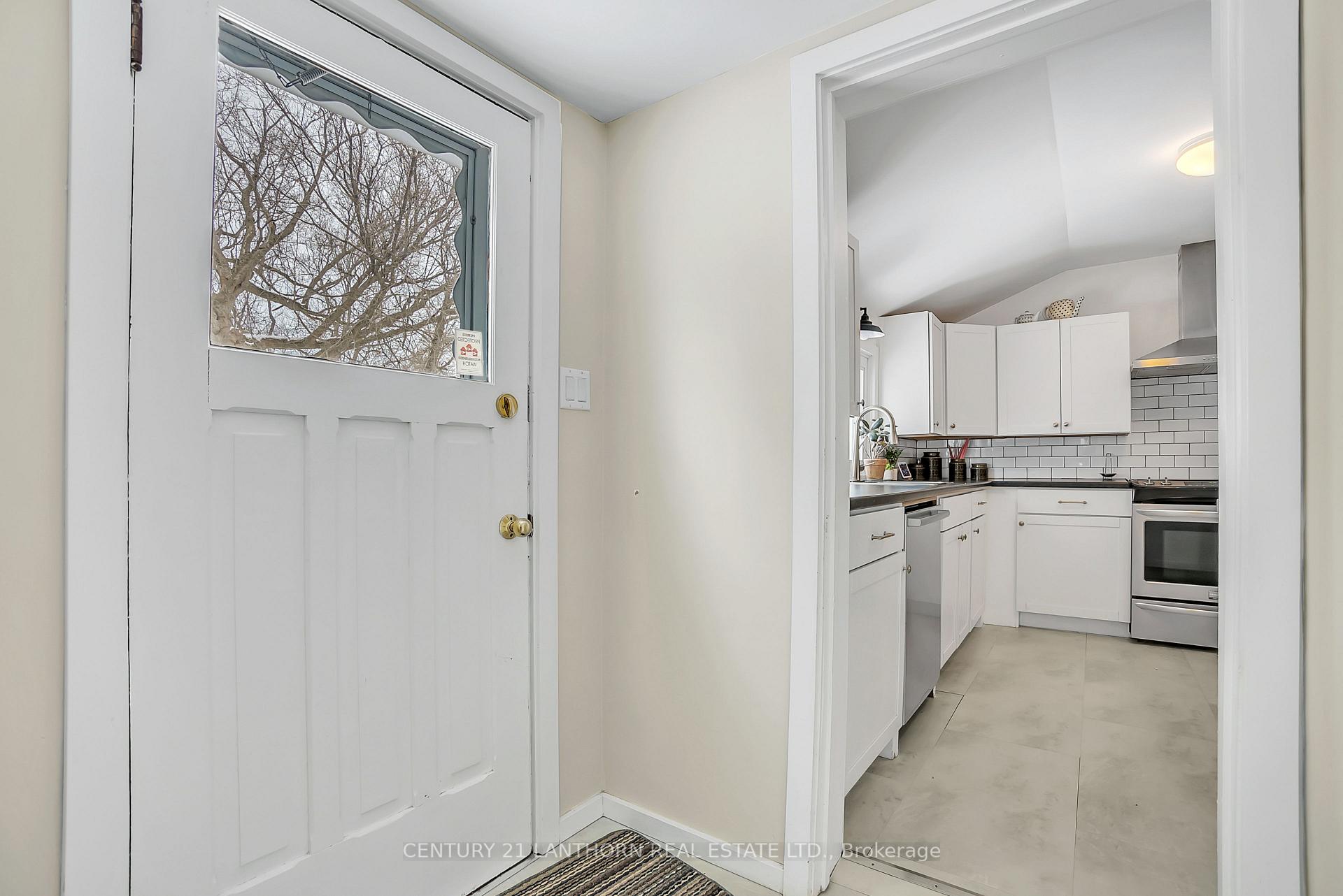 Photo 25 of 18 Elm Street, Prince Edward County, Picton Ward — HOMEH