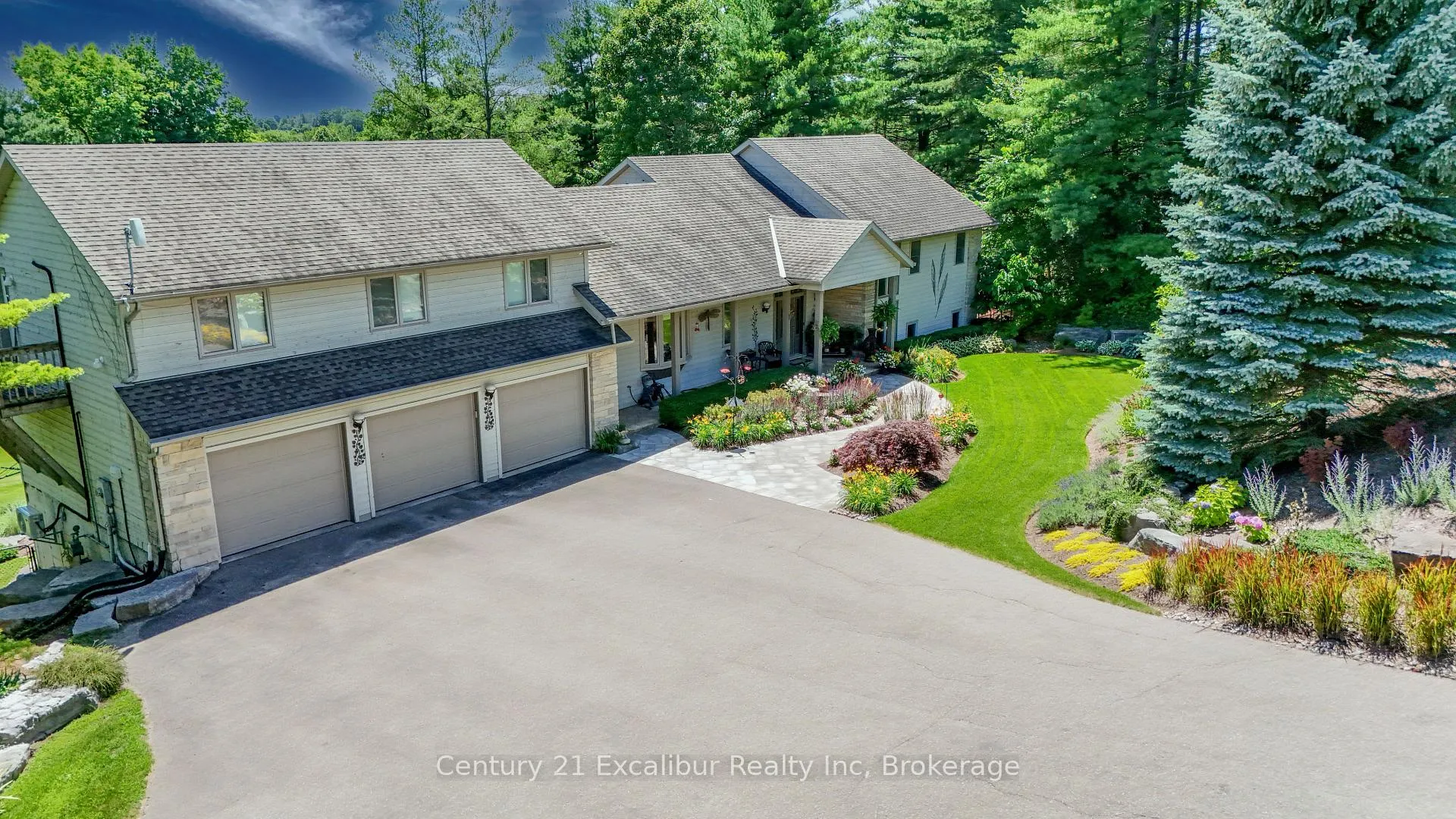 Photo 3 of 7525 Wellington Rd 36, Puslinch, Morriston — HOMEH