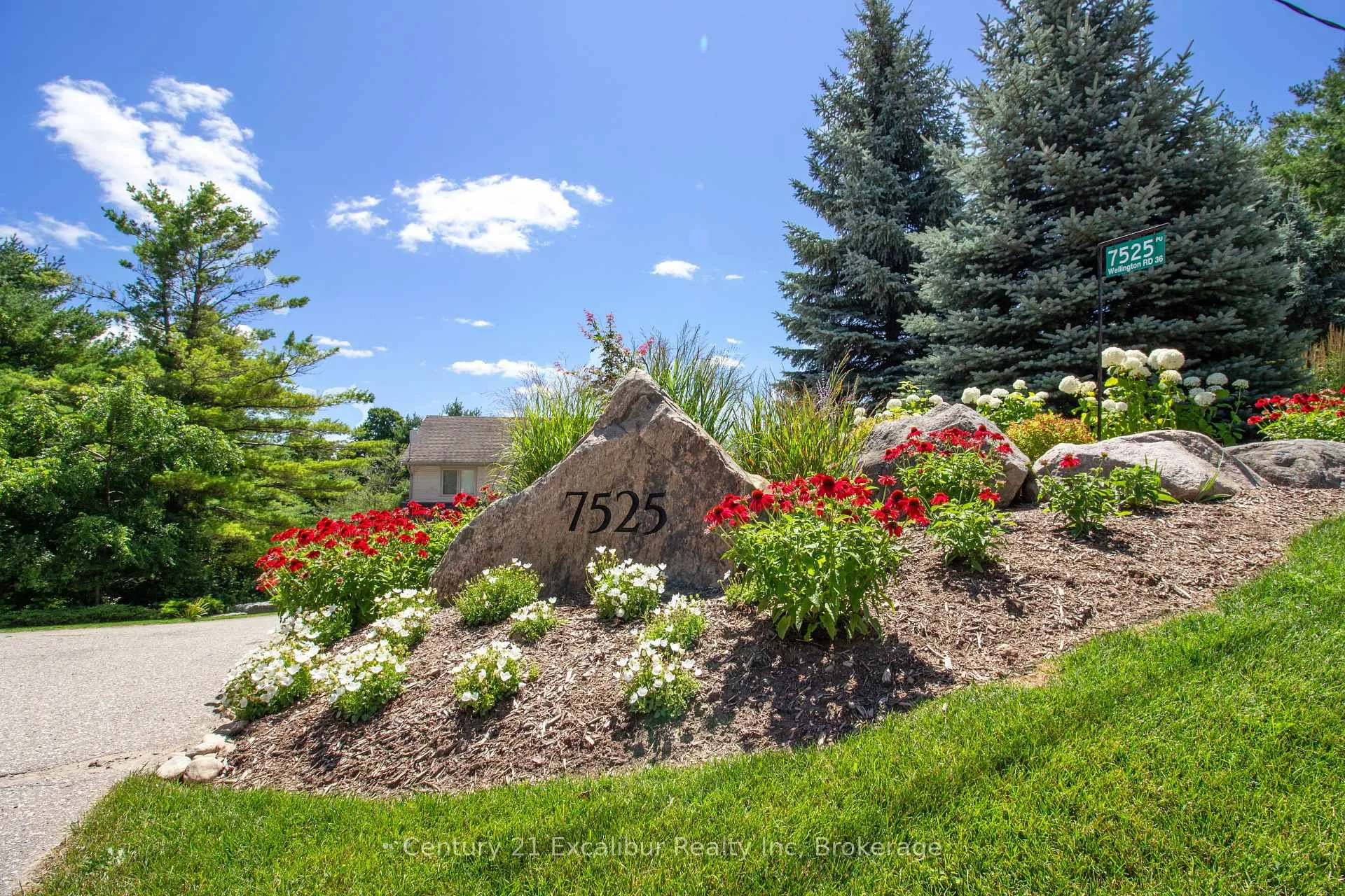 Photo 5 of 7525 Wellington Rd 36, Puslinch, Morriston — HOMEH