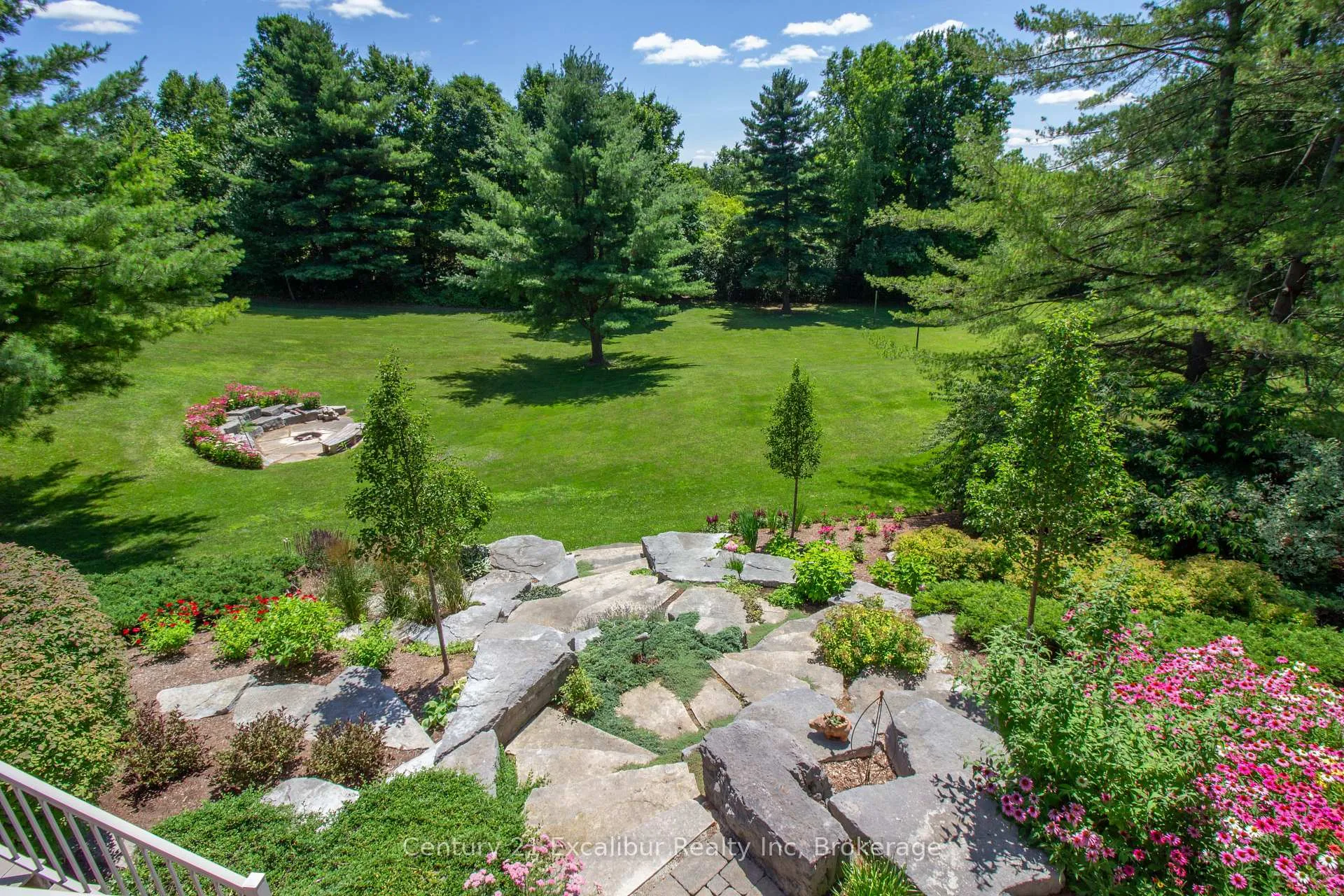 Photo 15 of 7525 Wellington Rd 36, Puslinch, Morriston — HOMEH