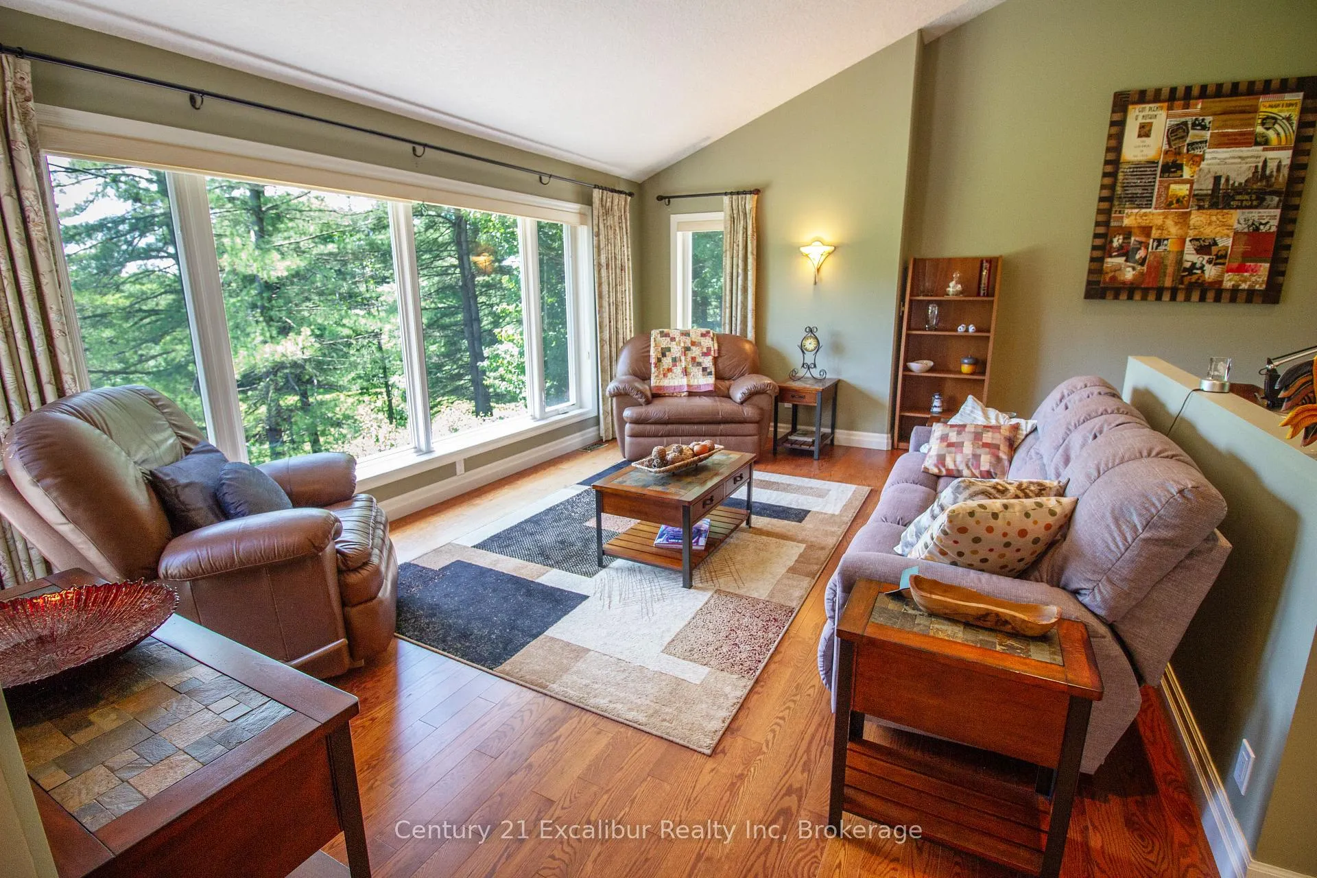 Photo 23 of 7525 Wellington Rd 36, Puslinch, Morriston — HOMEH