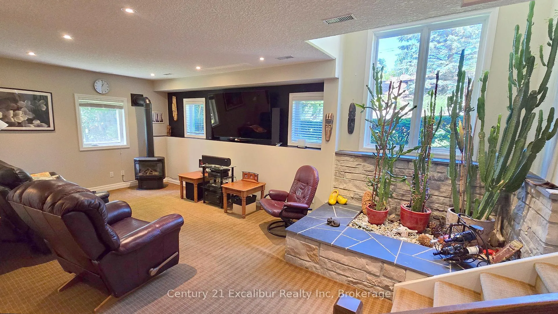 Photo 36 of 7525 Wellington Rd 36, Puslinch, Morriston — HOMEH