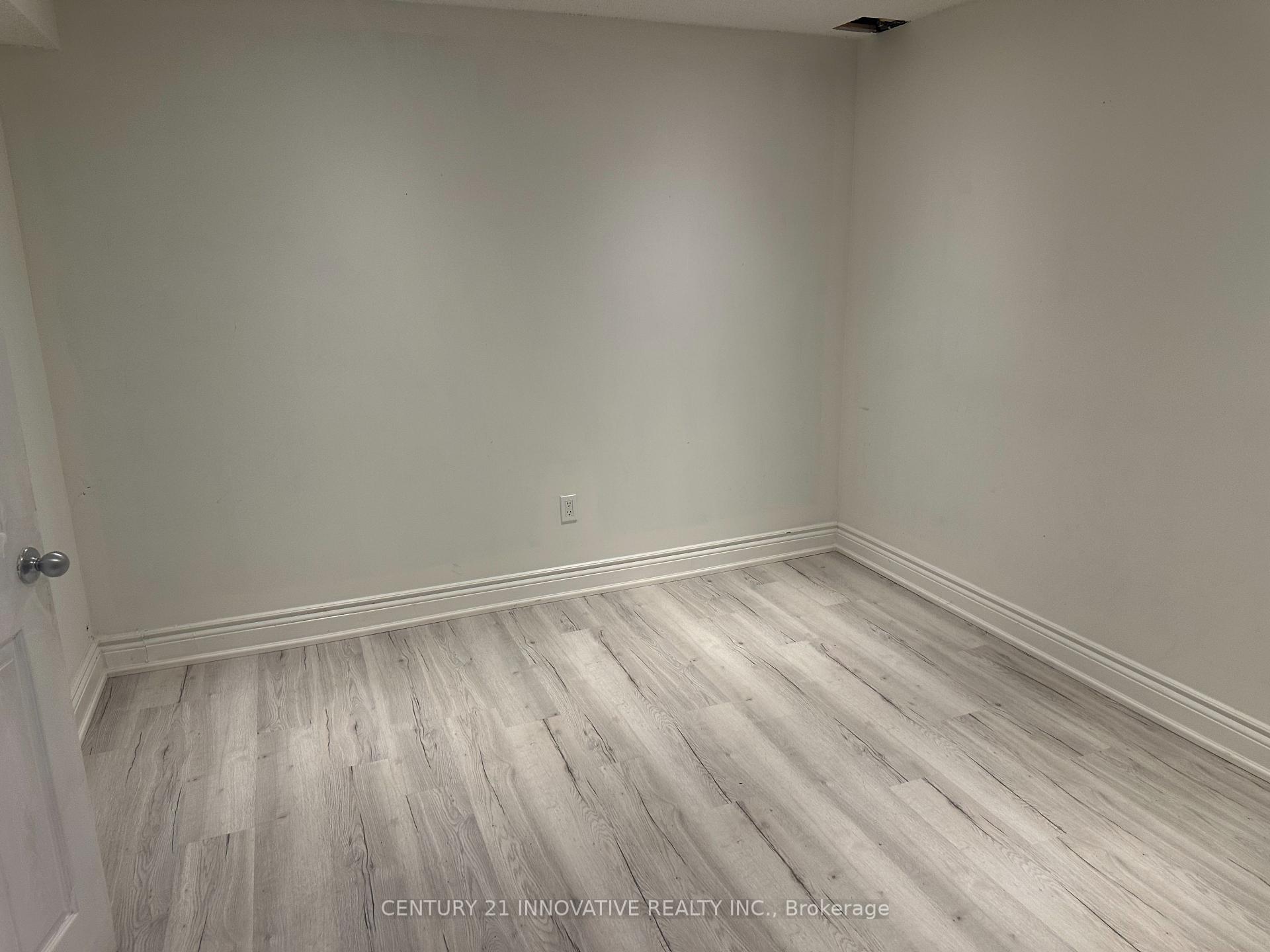 Photo 4 of 308 Granby Court, Pickering, Highbush — HOMEH