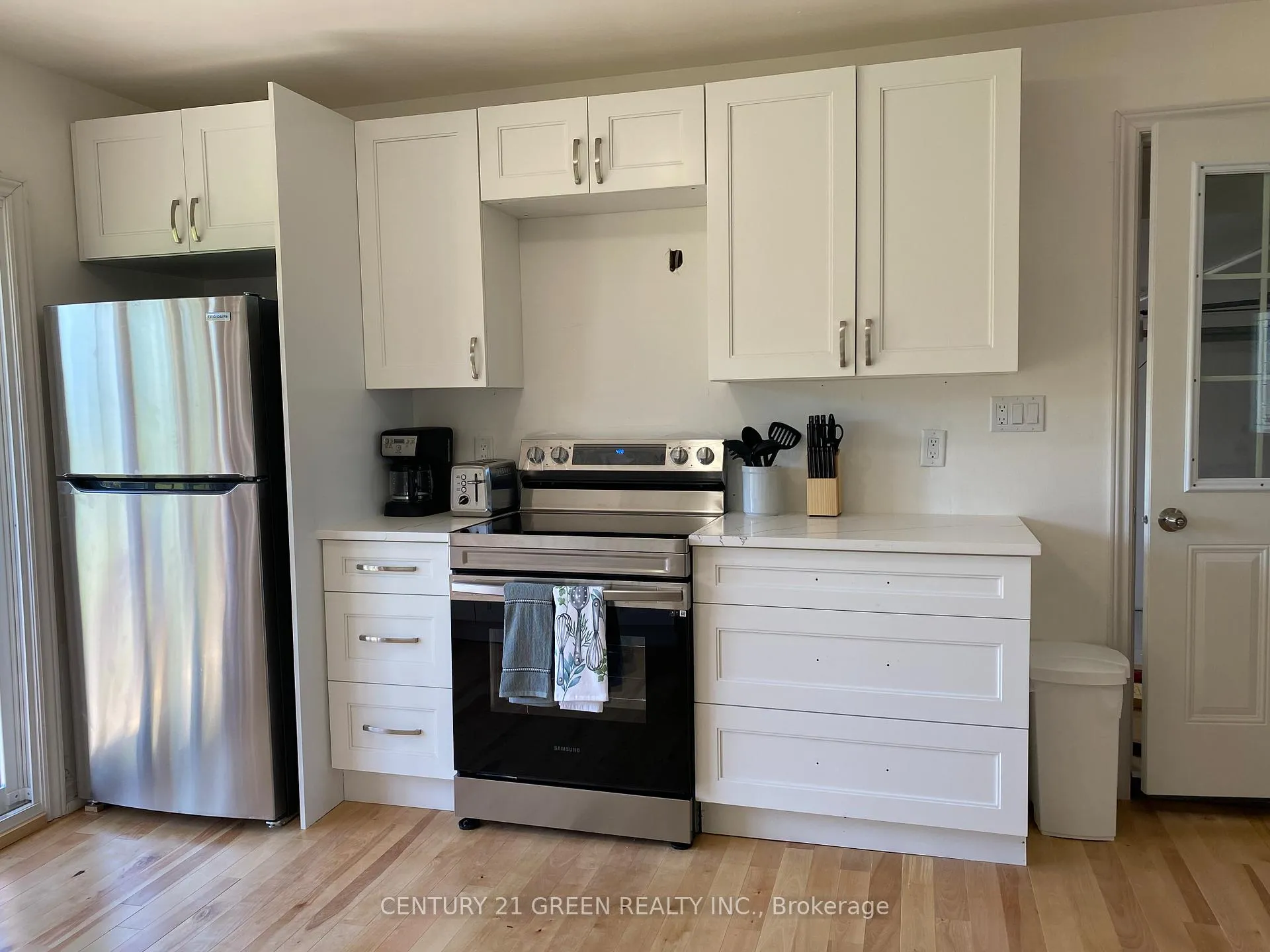 Photo 6 of Unit Unit 6 & 8, 486 County Rd 40, Quinte West, Murray Ward — HOMEH
