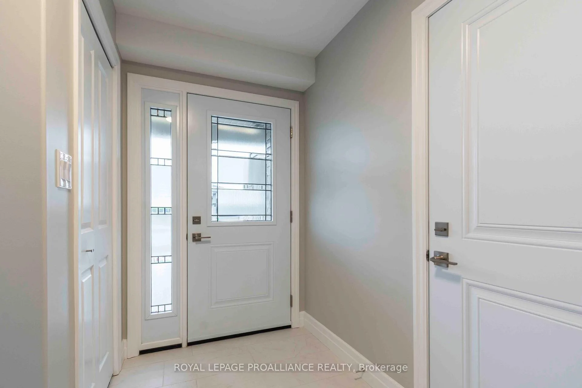Photo 3 of 61 Meagan Lane, Quinte West, Frankford Ward — HOMEH