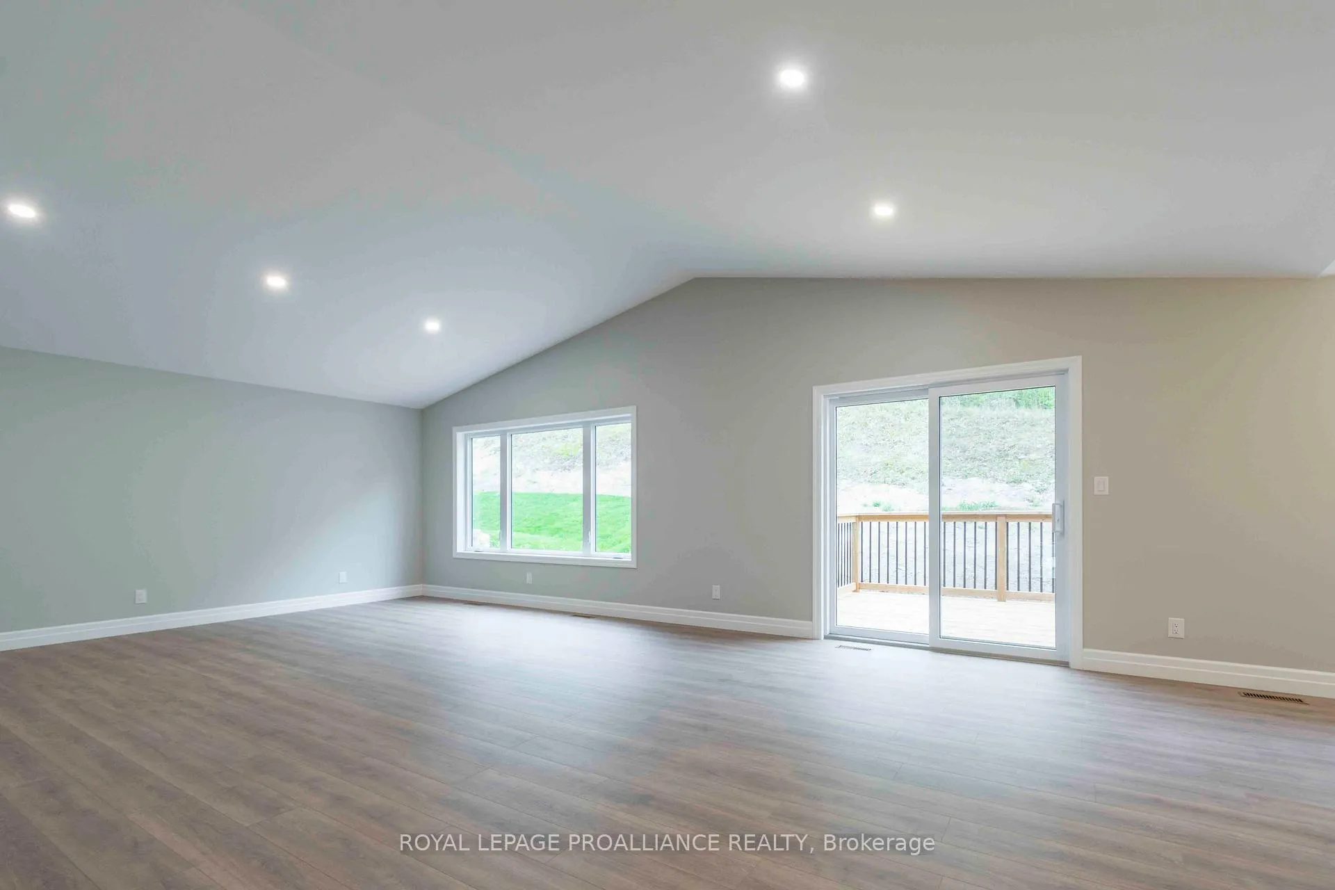 Photo 8 of 61 Meagan Lane, Quinte West, Frankford Ward — HOMEH
