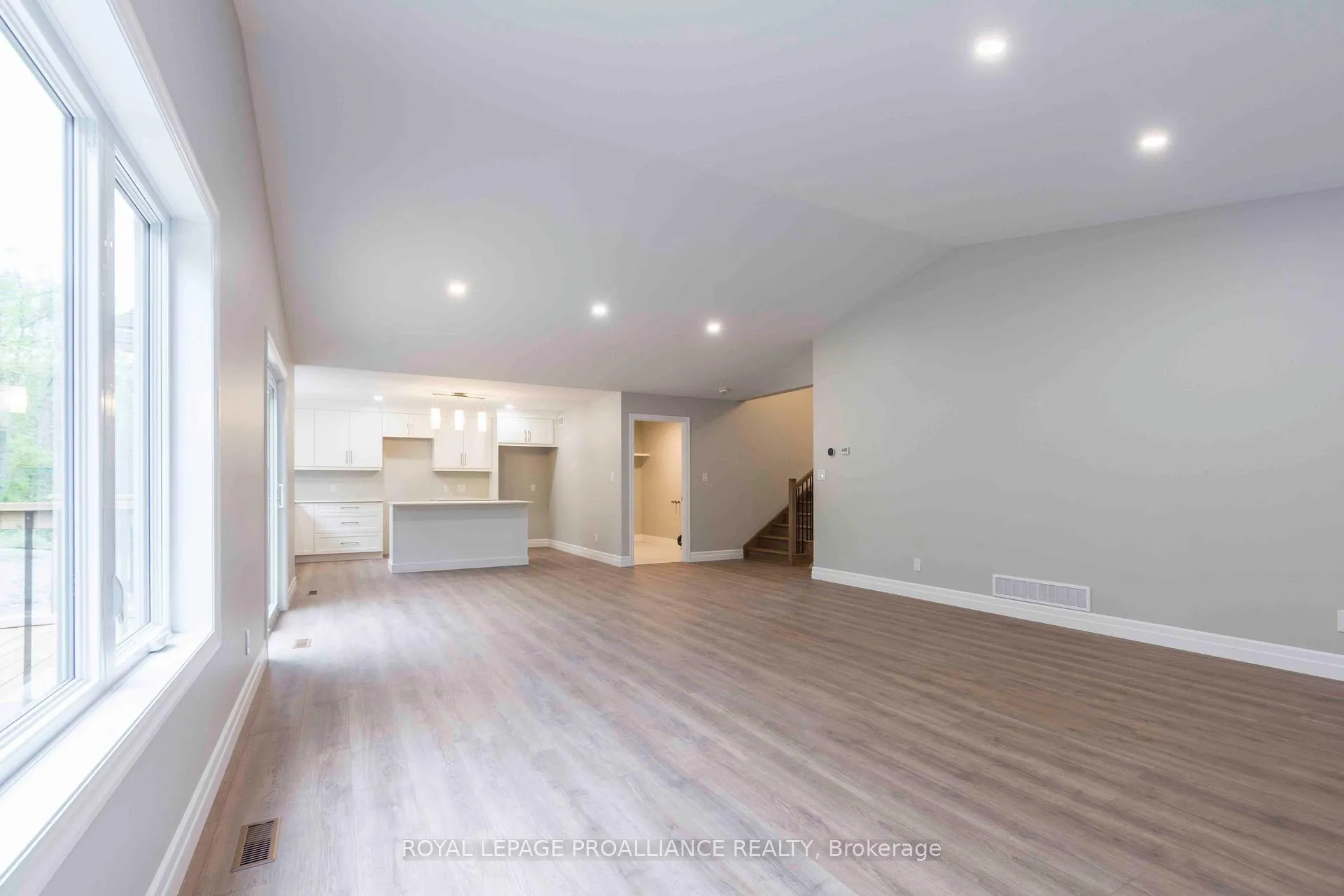 Photo 10 of 61 Meagan Lane, Quinte West, Frankford Ward — HOMEH