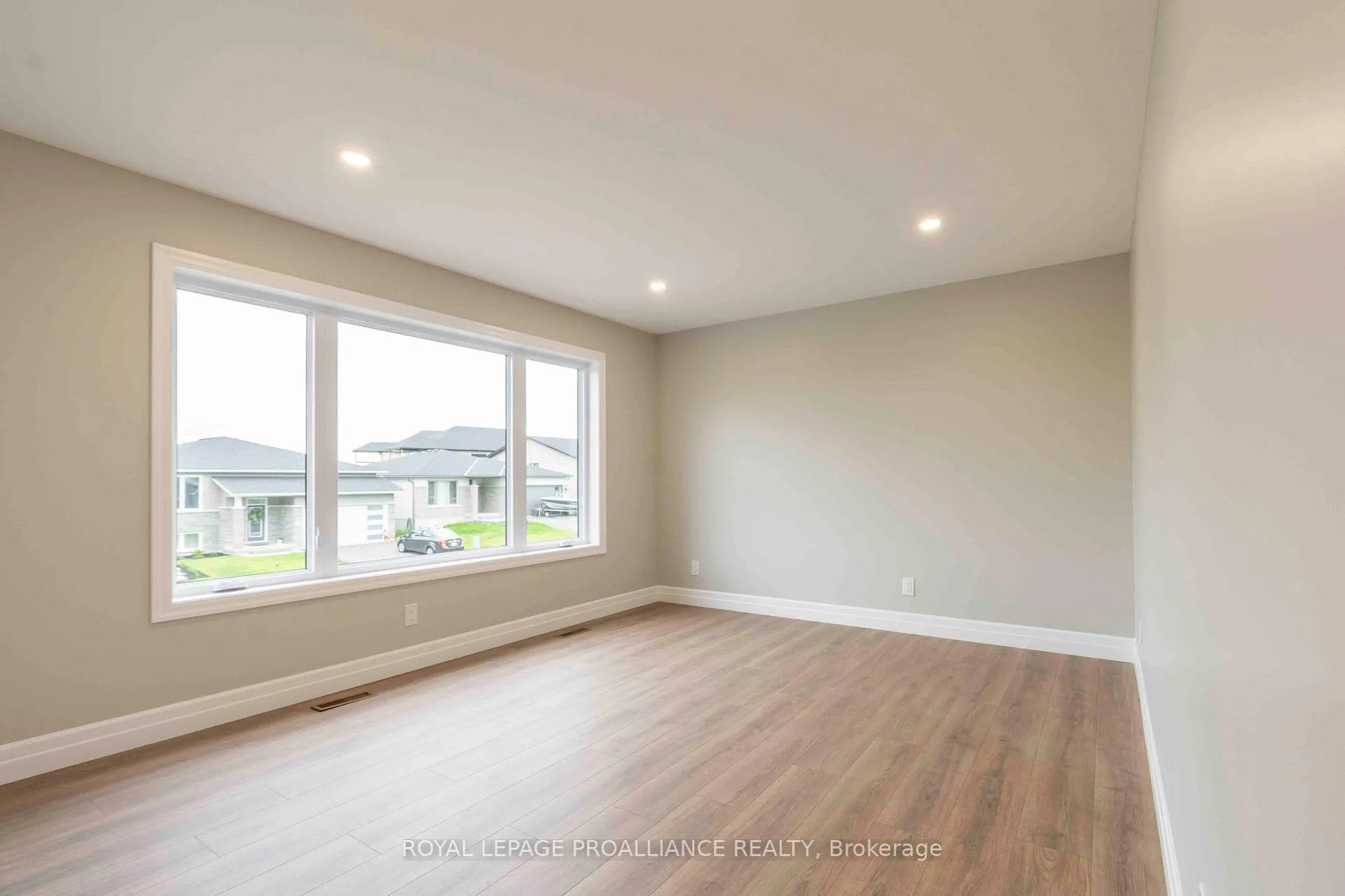 Photo 17 of 61 Meagan Lane, Quinte West, Frankford Ward — HOMEH