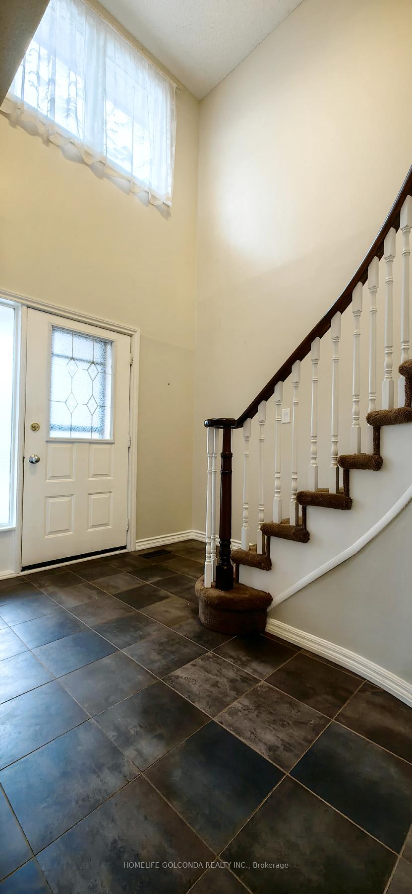 Photo 3 of 337 Aztec Drive, Oshawa, McLaughlin — HOMEH