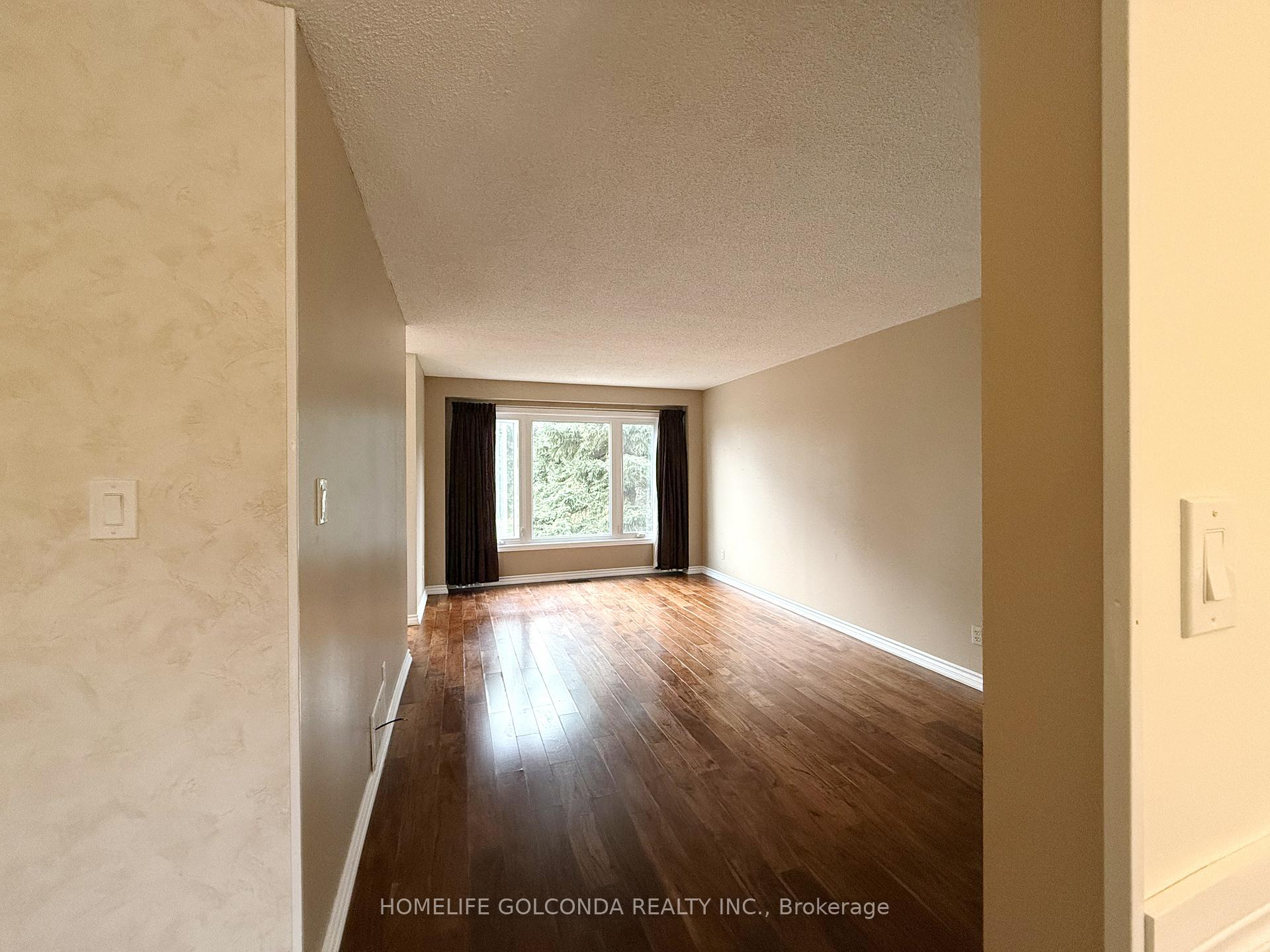Photo 11 of 337 Aztec Drive, Oshawa, McLaughlin — HOMEH