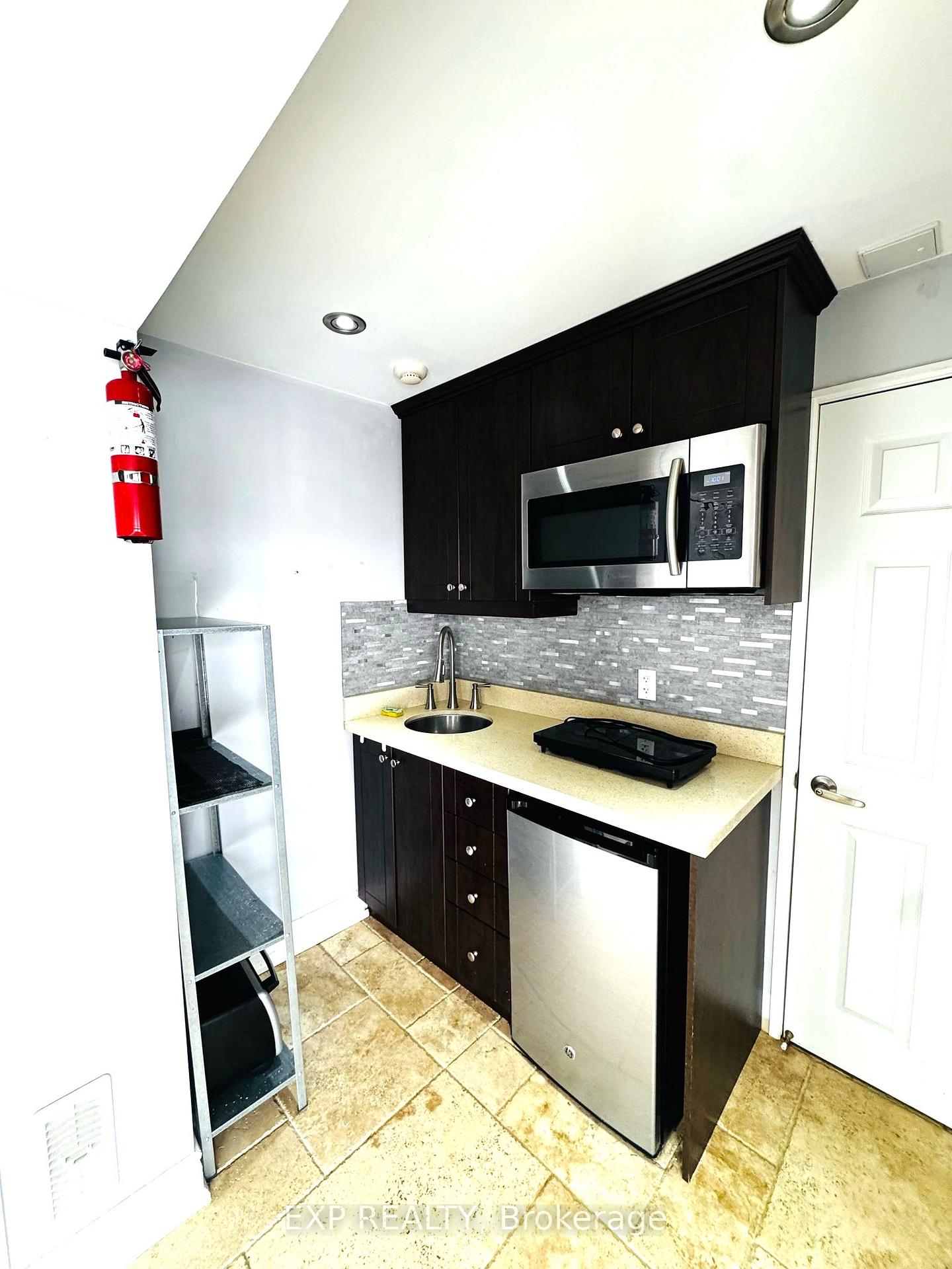Photo 5 of 730 Yates Drive, Milton, Coates — HOMEH