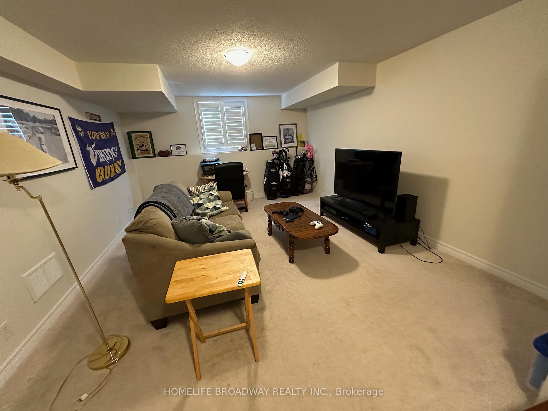 Photo 27 of 38 Great Gabe Crescent, Oshawa, Windfields — HOMEH