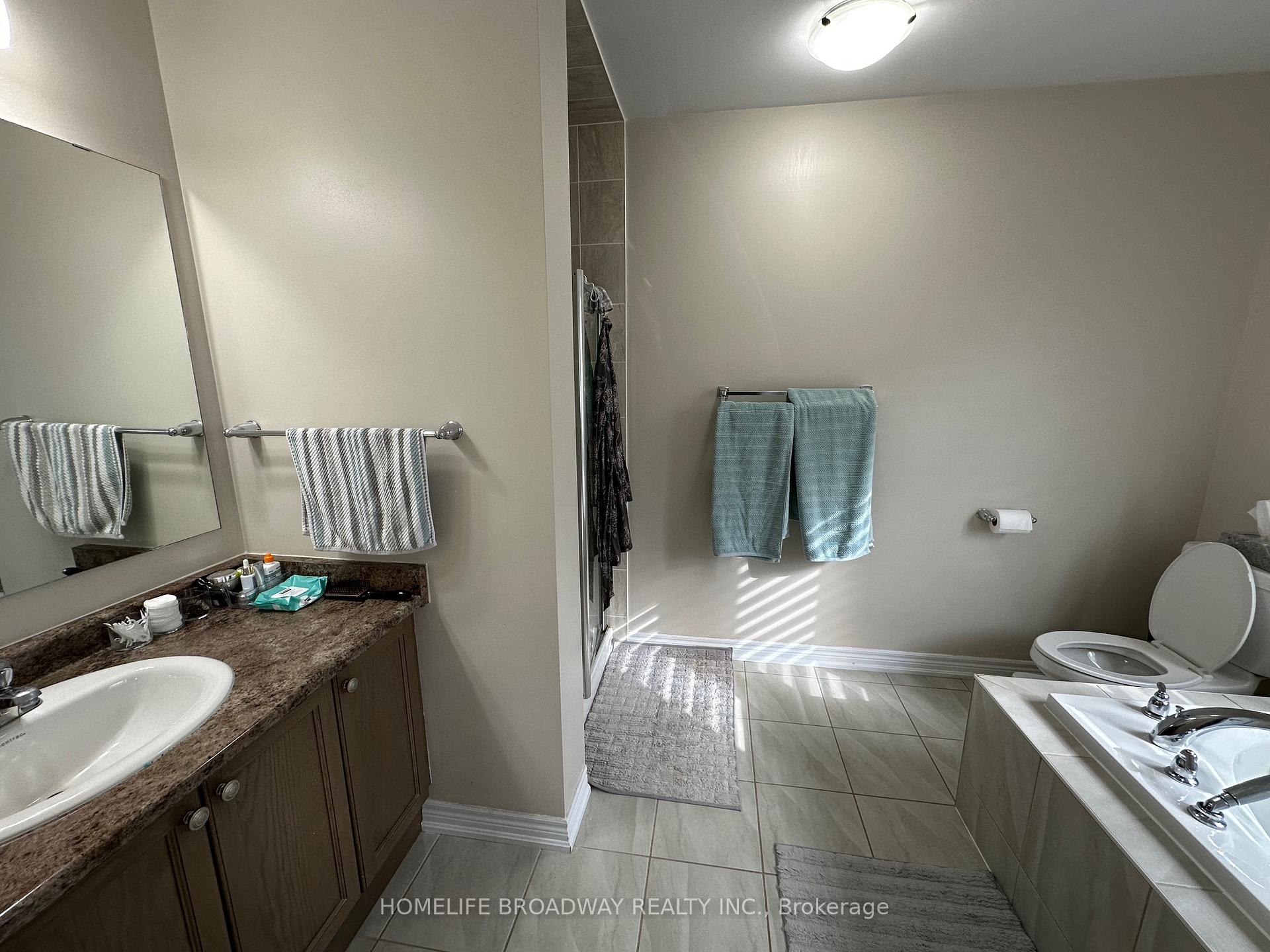 Photo 30 of 38 Great Gabe Crescent, Oshawa, Windfields — HOMEH