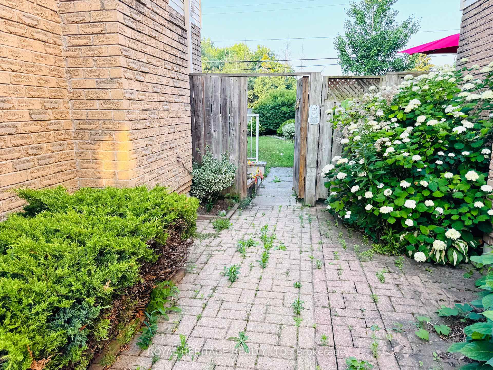 Photo 2 of Unit BSMT, 650 Cognac Crescent, Pickering, Amberlea — HOMEH