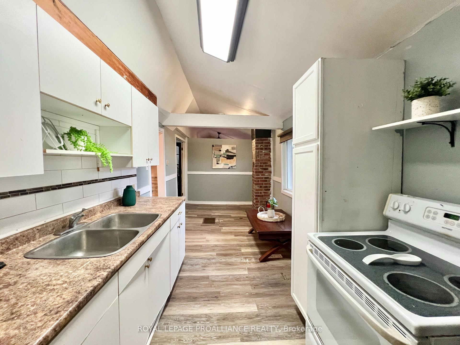 Photo 9 of 2112 Hamilton Road, Quinte West, Sidney Ward — HOMEH