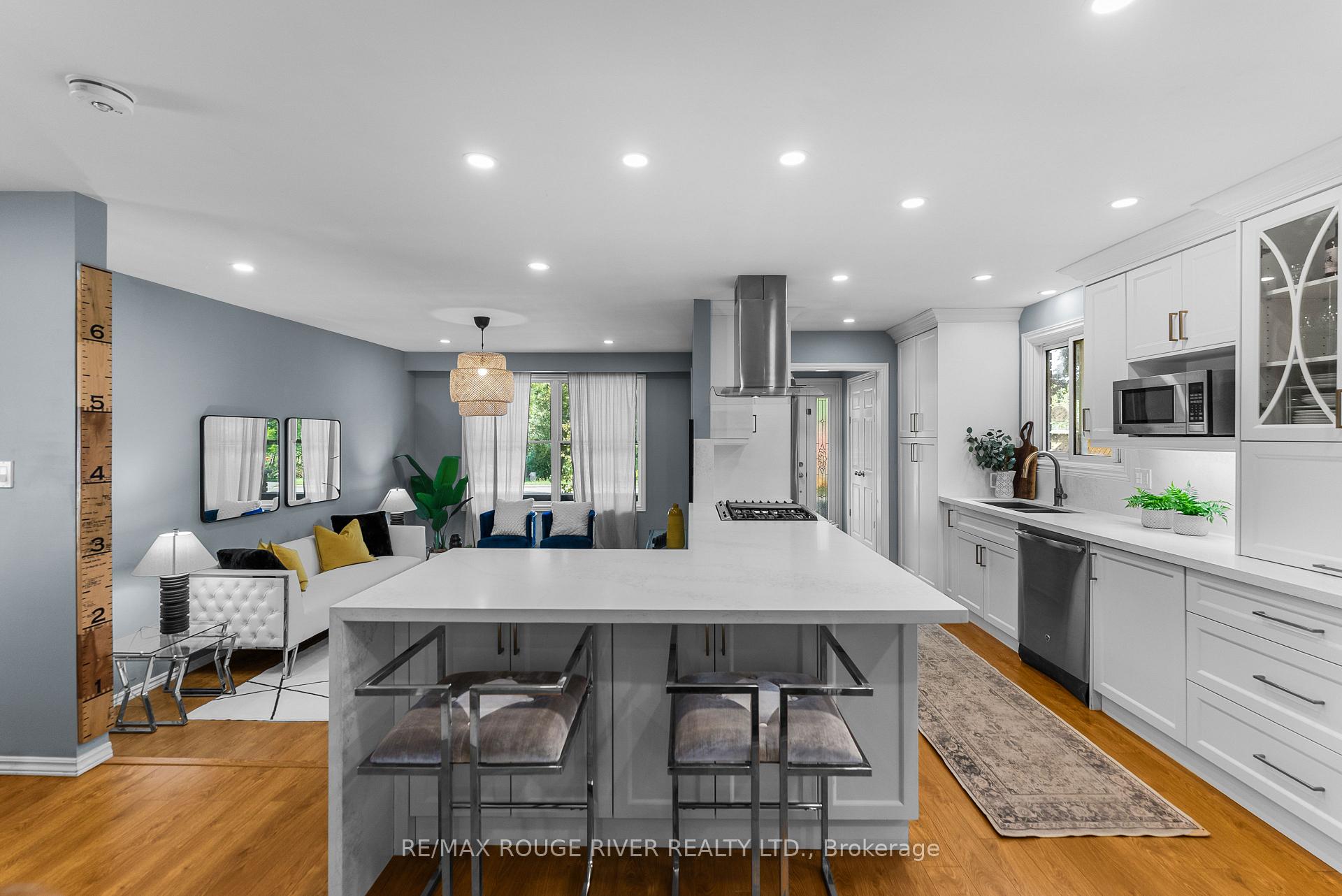 Photo 13 of 1764 Spruce Hill Road, Pickering, Dunbarton — HOMEH