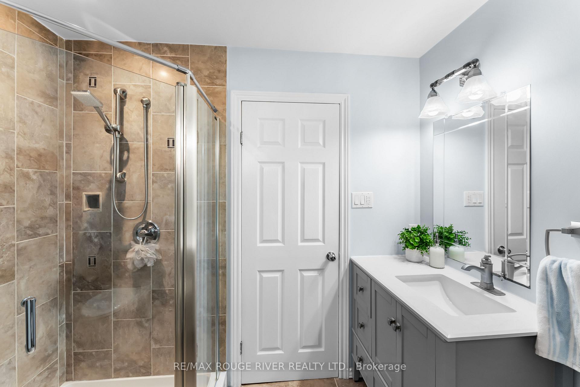 Photo 31 of 1764 Spruce Hill Road, Pickering, Dunbarton — HOMEH