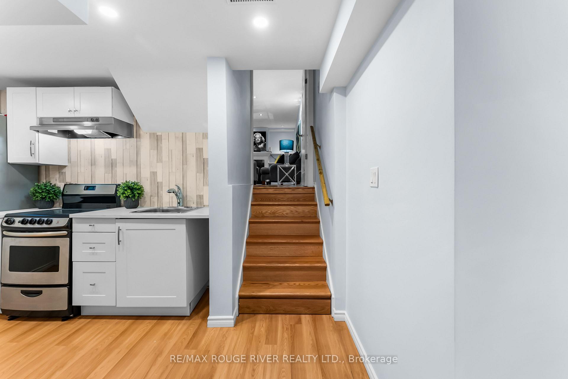 Photo 32 of 1764 Spruce Hill Road, Pickering, Dunbarton — HOMEH