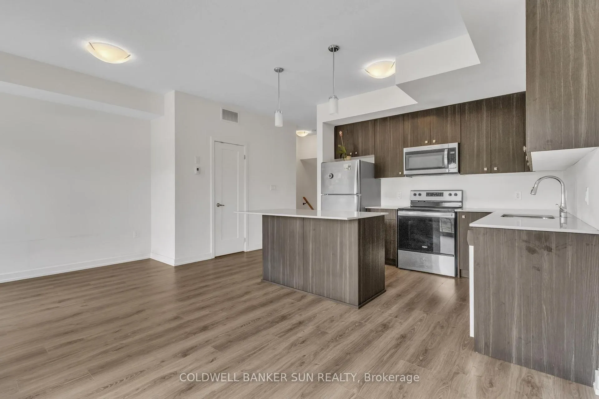 Photo 46 of Unit E12, 20 Palace Street, Kitchener — HOMEH