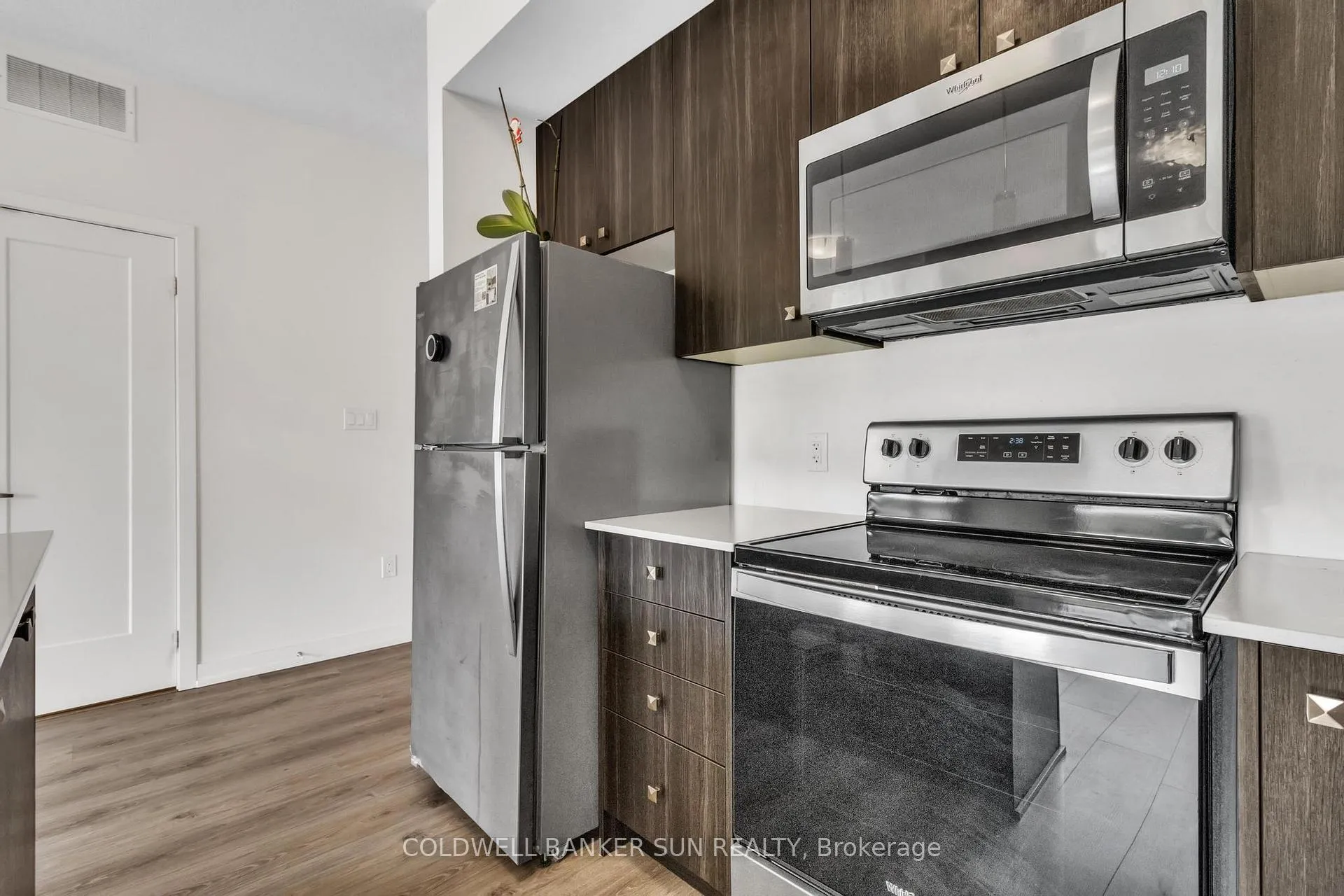 Photo 130 of Unit E12, 20 Palace Street, Kitchener — HOMEH