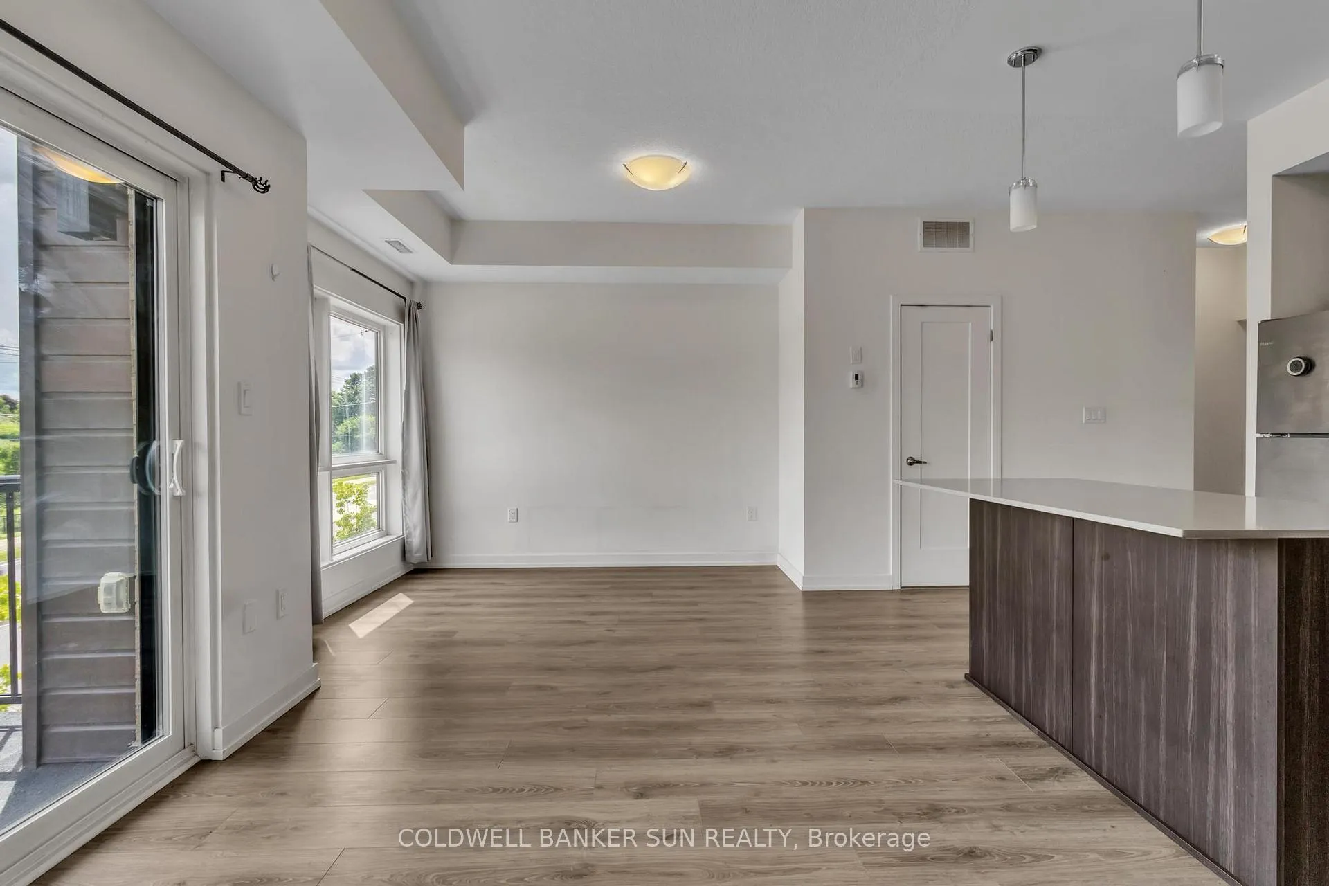 Photo 147 of Unit E12, 20 Palace Street, Kitchener — HOMEH