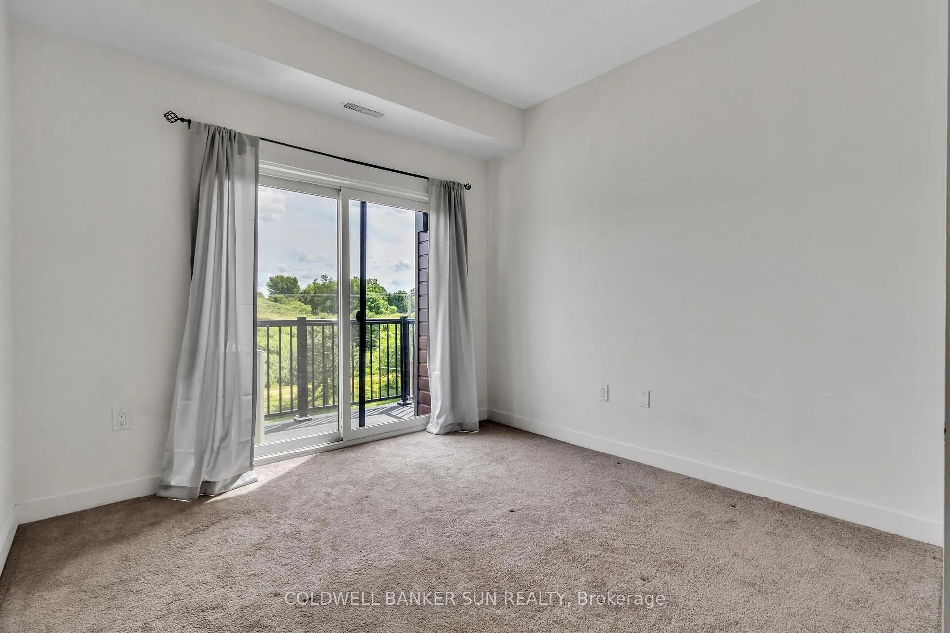 Photo 190 of Unit E12, 20 Palace Street, Kitchener — HOMEH
