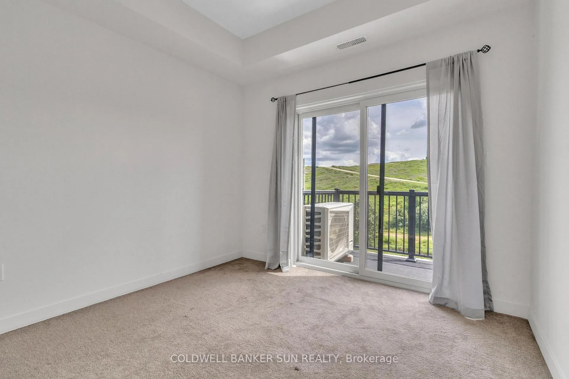 Photo 216 of Unit E12, 20 Palace Street, Kitchener — HOMEH
