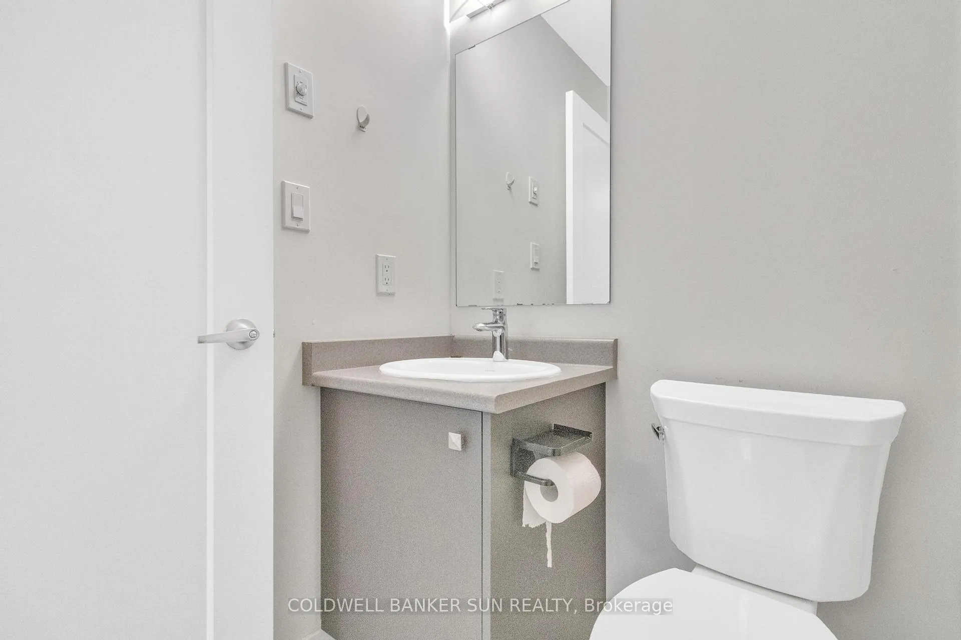 Photo 280 of Unit E12, 20 Palace Street, Kitchener — HOMEH