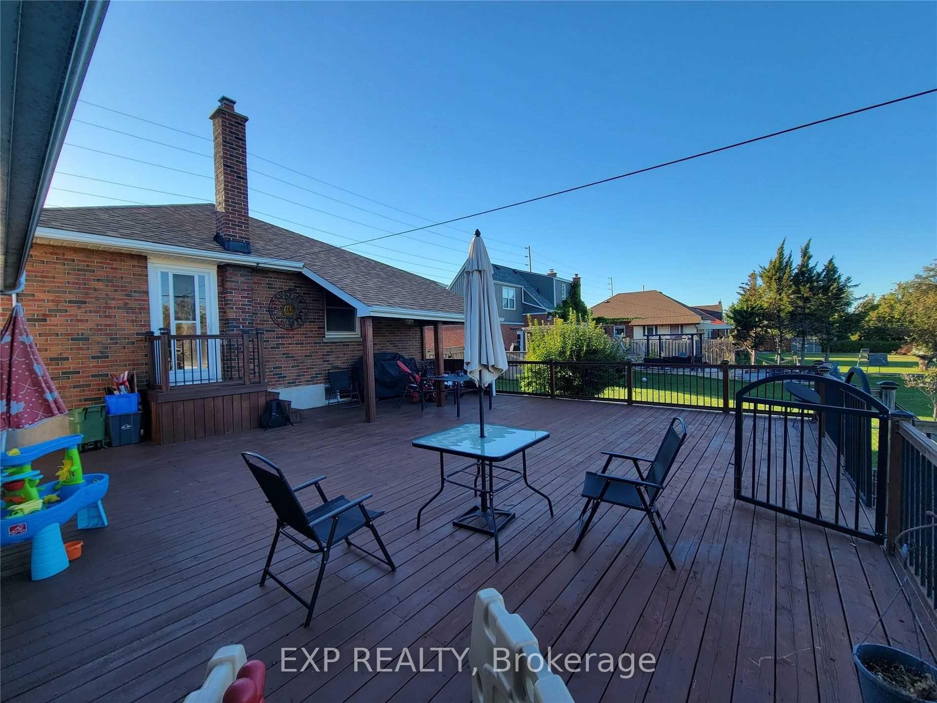 Photo 3 of 819 Ritson Road S, Oshawa, Lakeview — HOMEH