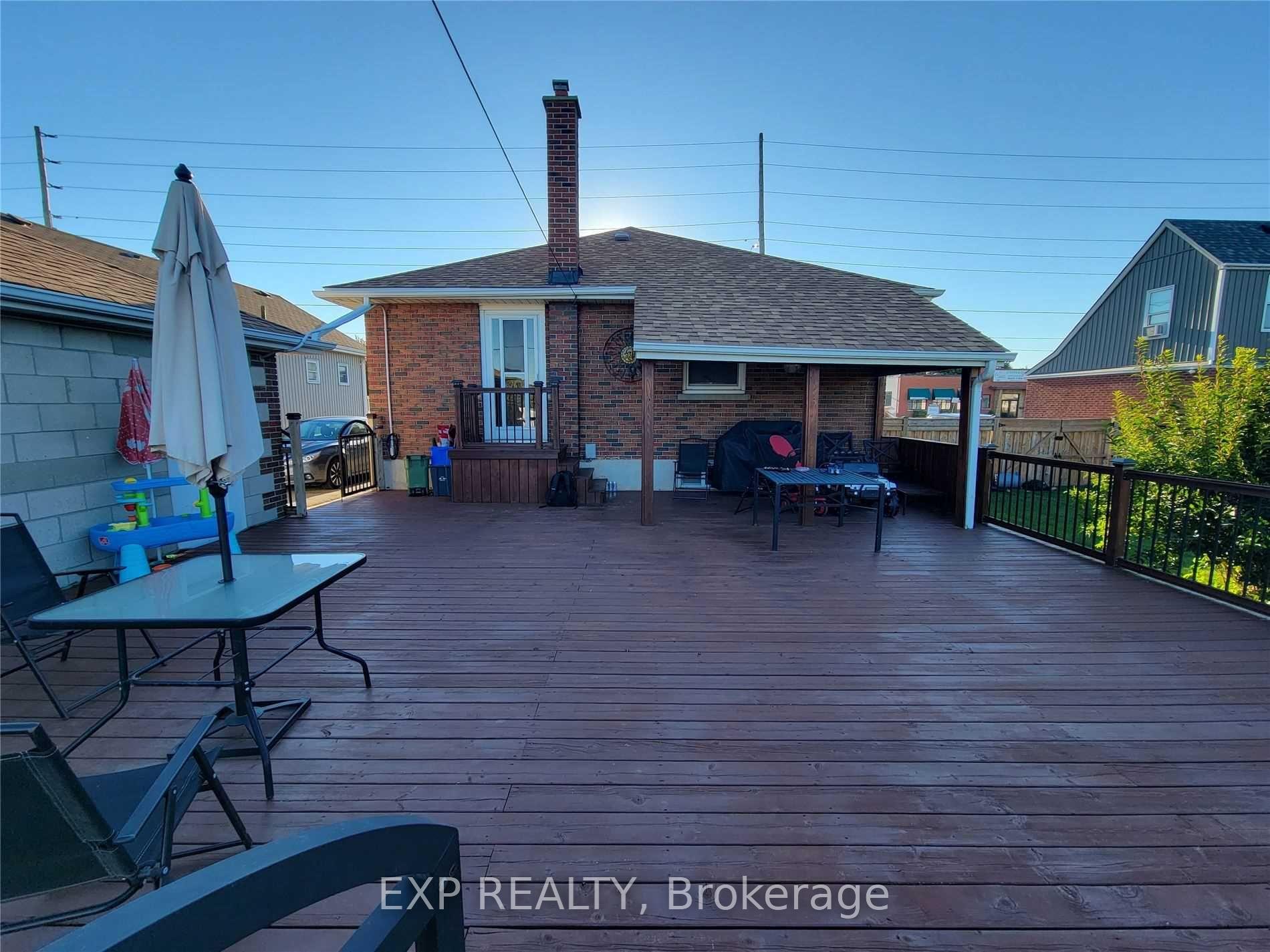 Photo 4 of 819 Ritson Road S, Oshawa, Lakeview — HOMEH