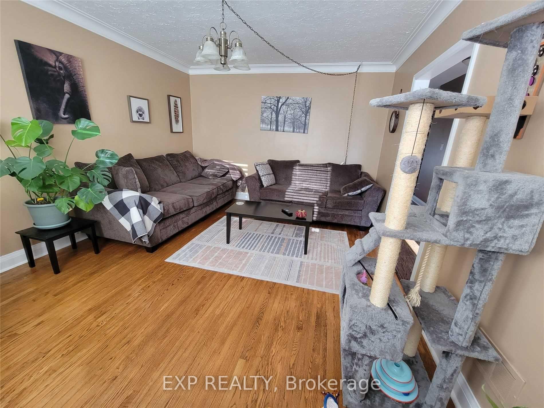 Photo 6 of 819 Ritson Road S, Oshawa, Lakeview — HOMEH